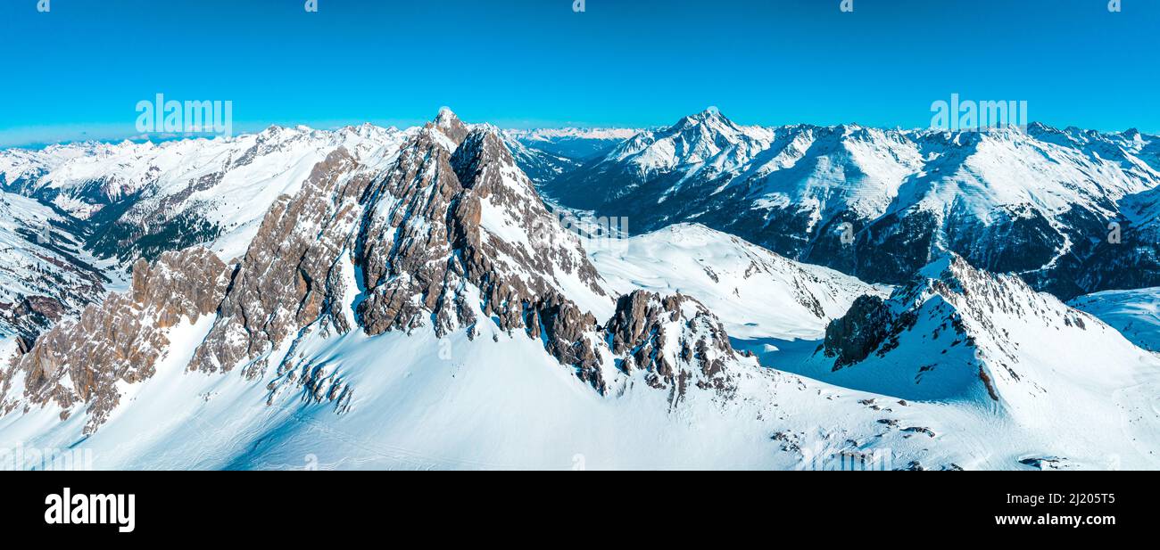 Skigebiet St. Anton am Arlberg im Winter Stockfoto