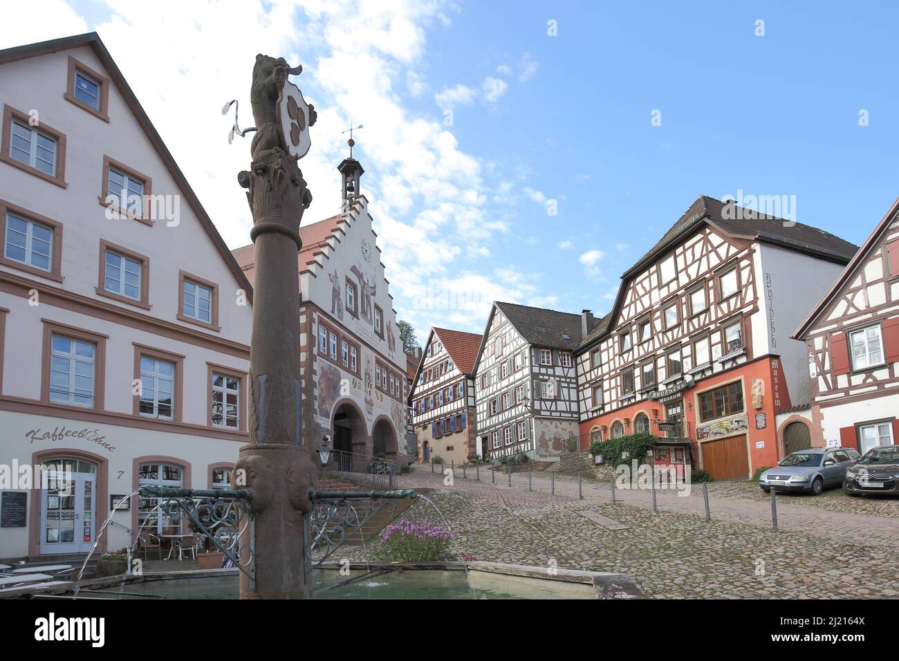 Marktbrunnen auf dem Marktplatz in Schiltach, Baden-Württemberg, Deutschland Stockfoto