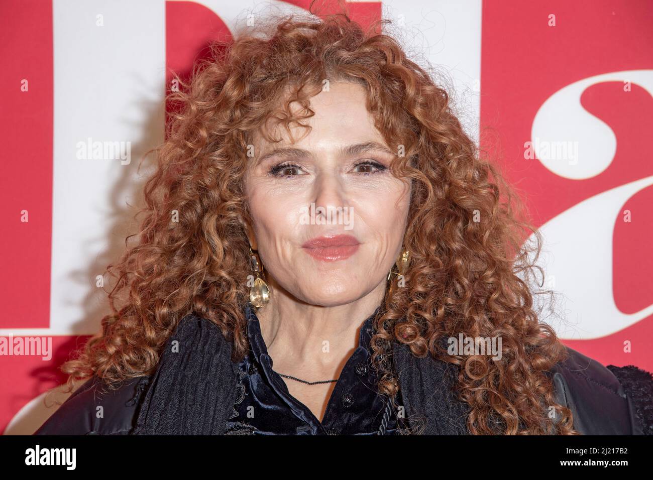 NEW YORK, NEW YORK - 28. MÄRZ: Bernadette Peters nimmt am 28. März 2022 in New York City an der 'Plaza Suite' Opening Night Teil. Stockfoto