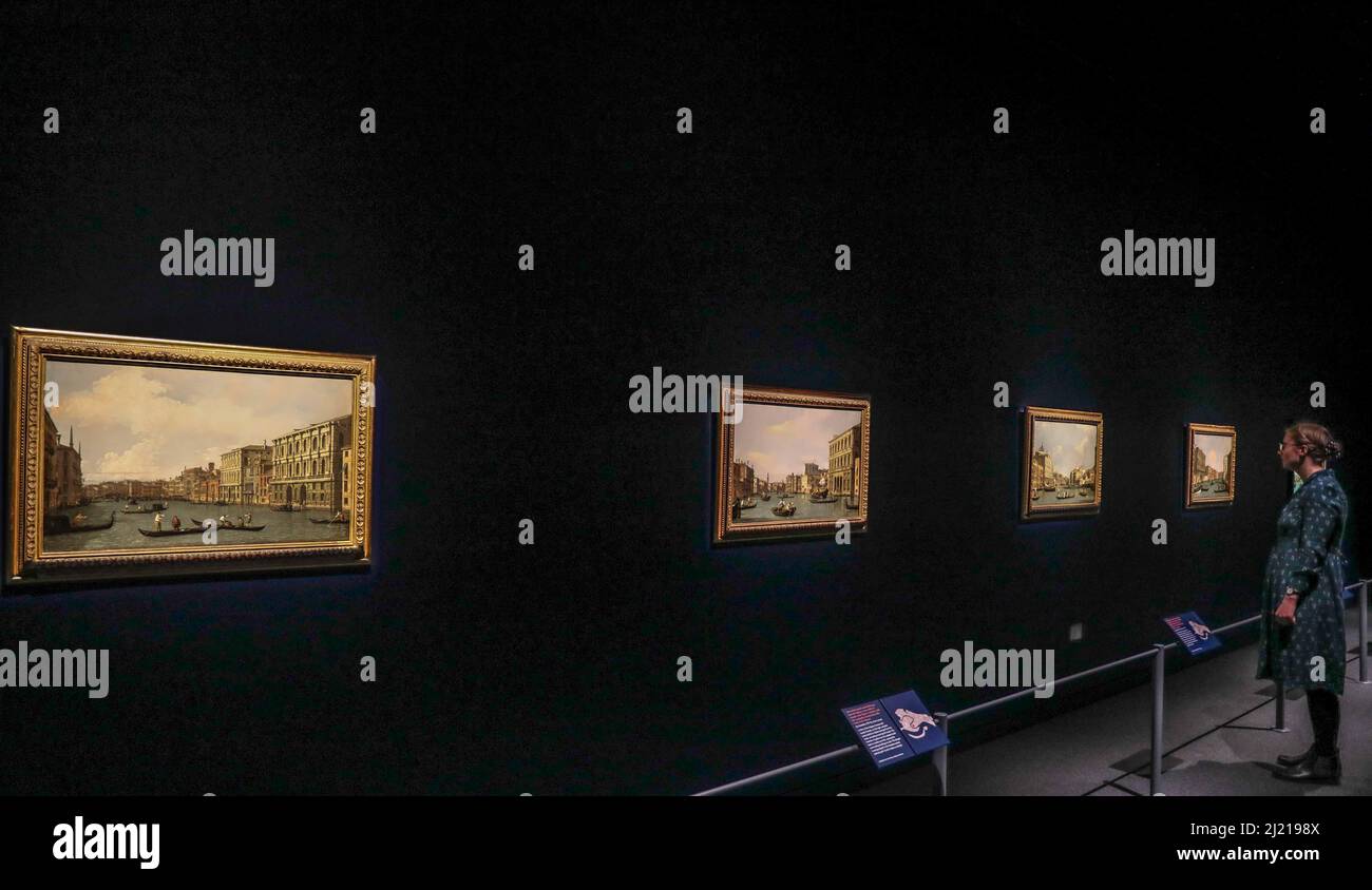 London UK 29 March 2022 die Ausstellung ist die komplette Sammlung von vierundzwanzig venezianischen Ansichten aus der Abtei von Woburn, gemalt von Canaletto für Lord John Russell, den 4. Herzog von Bedford, im Jahr 1730s. Dies ist das erste Mal, dass die Gemälde, die als die größte einzelkommission von Canaletto betrachtet werden, vollständig außerhalb ihres Stammhauses in der Abtei von Woburn ausgestellt werden. Royal Museum Greenwich 1. April – 25. September 2022 Paul Quezada-Neiman/Alamy Live News Stockfoto