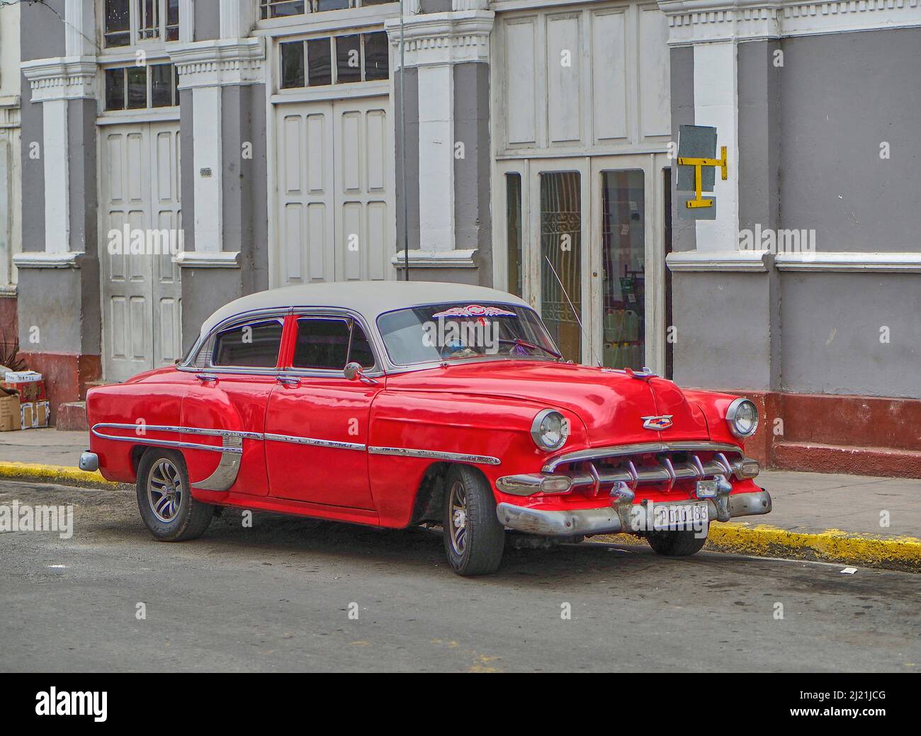 Restaurierter amerikanischer Oldtimer in Cienfuegos, Kuba, Cienfuegos Stockfoto