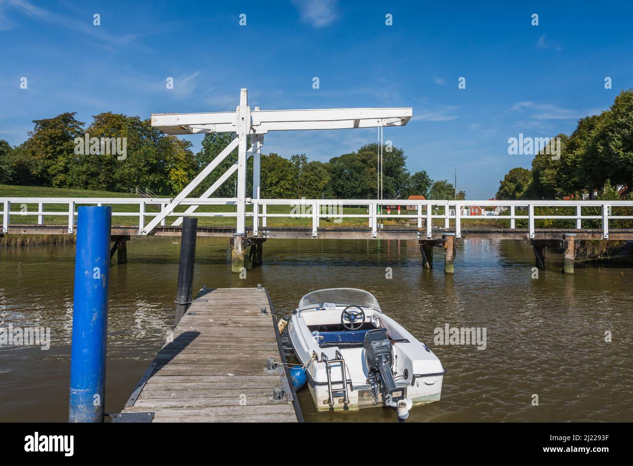 Weiße Brücke in Tönning, Nordfriesland, Schleswig-Holstein, Deutschland Stockfoto