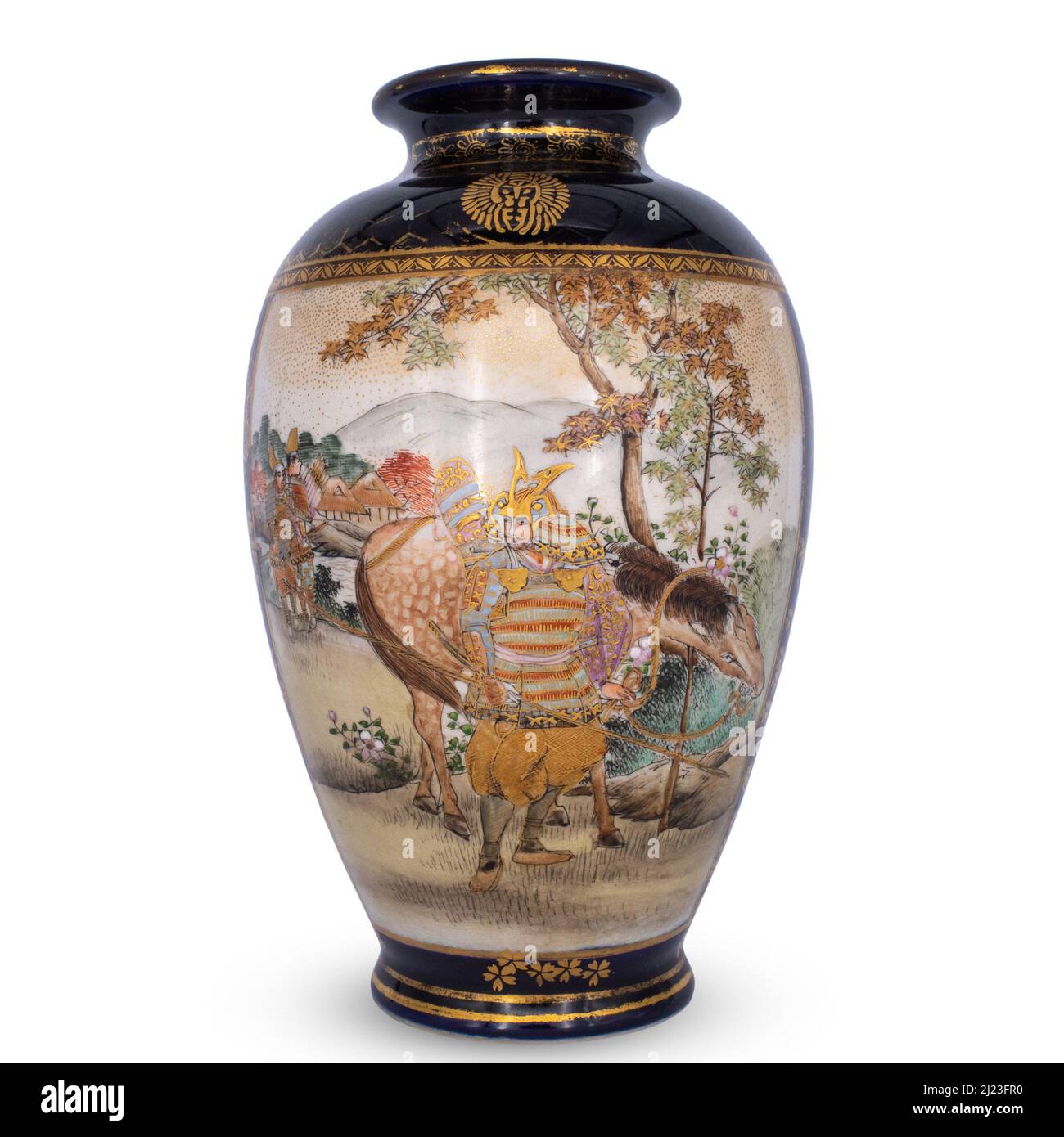 Feine antike japanische Blue-Ground Satsuma Vase von Kusube Sennosuke. Meiji-Zeit Stockfoto