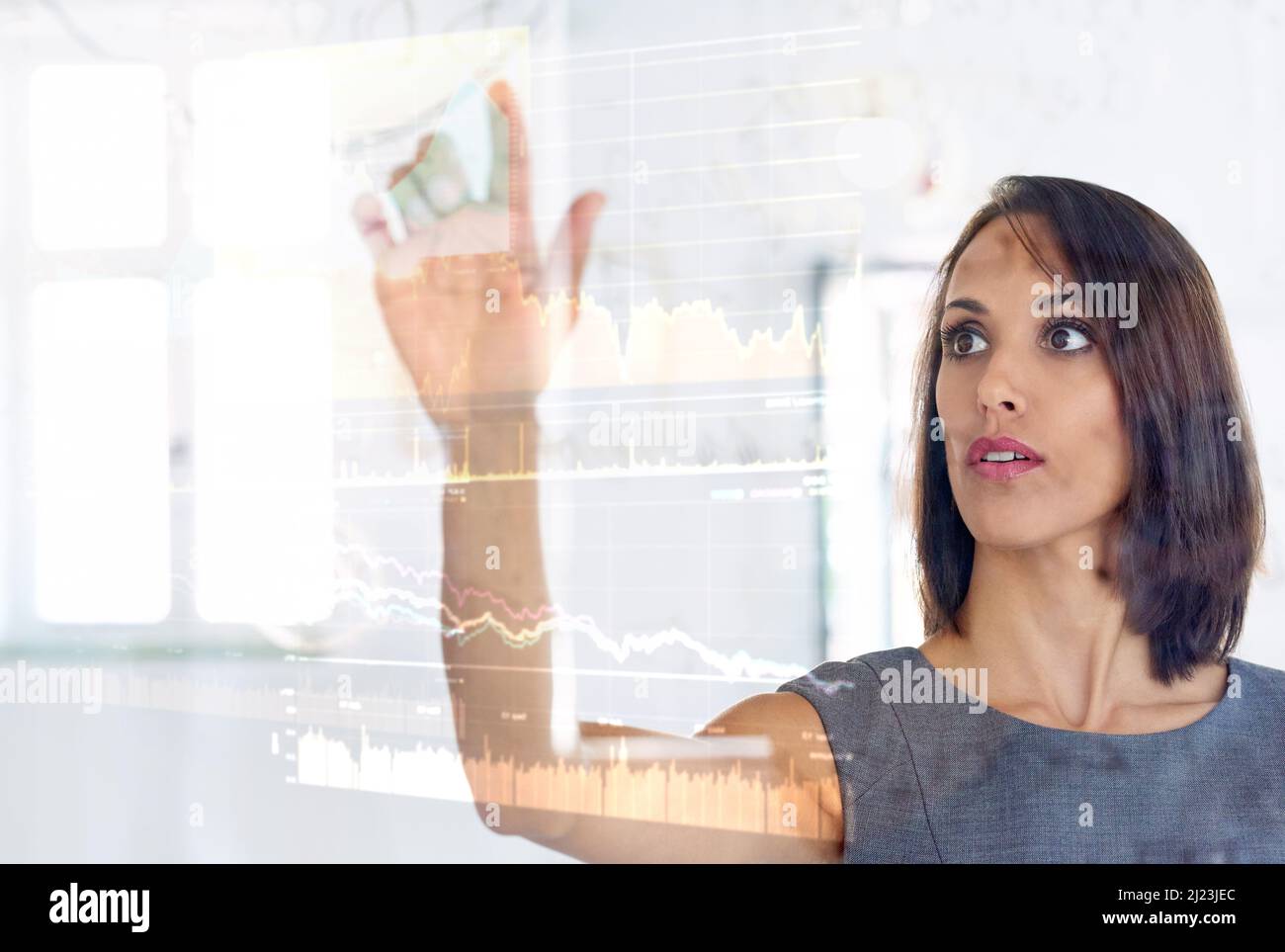 Der perfekte Ort, um kreativ zu werden. Kurze Aufnahme von Designern, die in einer kreativen Büroumgebung arbeiten. Stockfoto