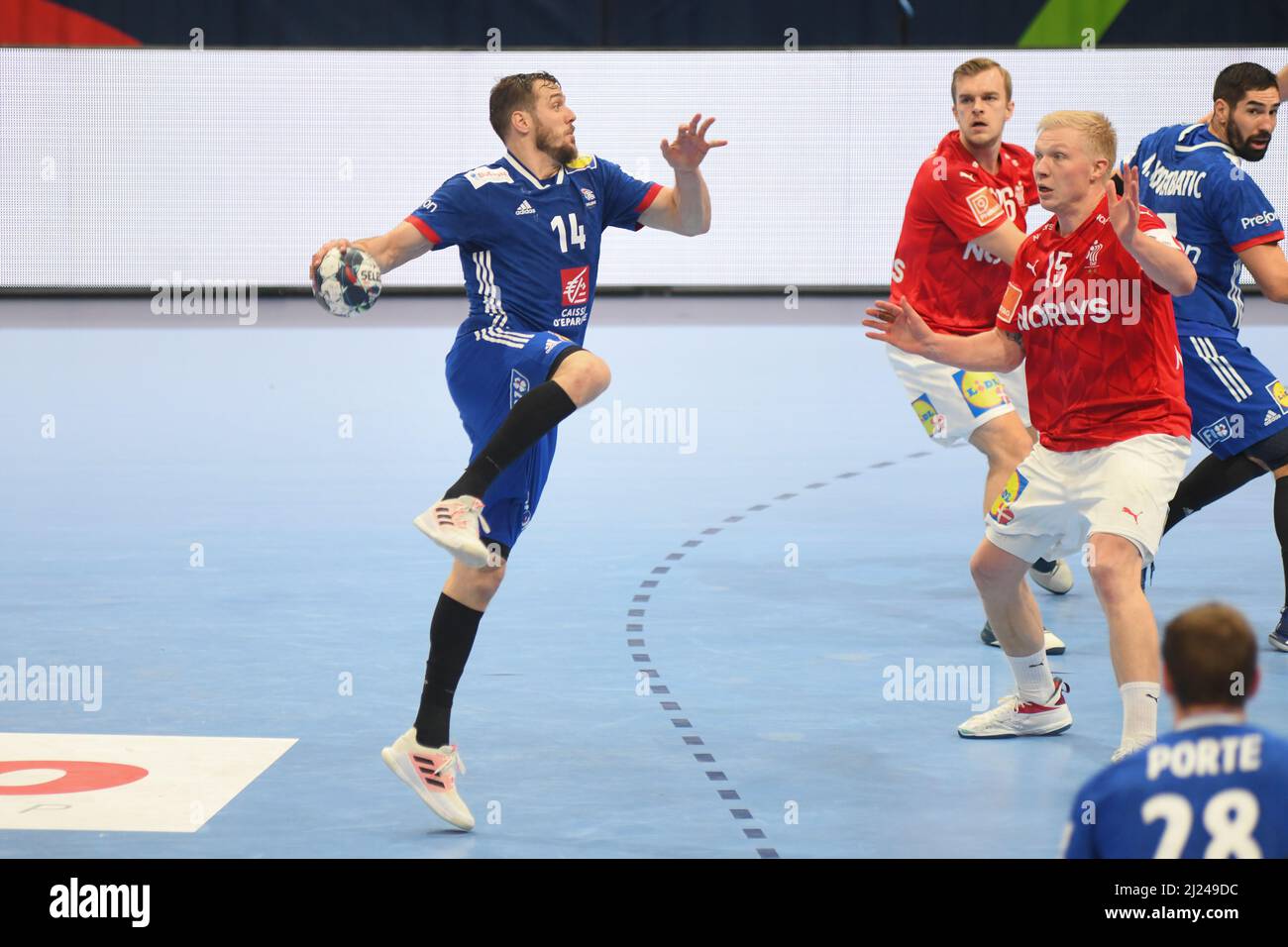 Kentin Mahe (Frankreich) gegen Dänemark. EHF Euro 2022. Bronzemedaillenspiel. Stockfoto