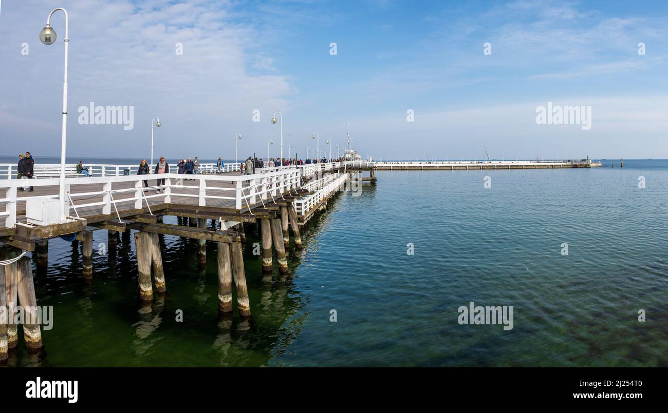 Der hölzerne Pier in Sopot, Danzig, Polen. Der längste hölzerne Pier der Welt Stockfoto