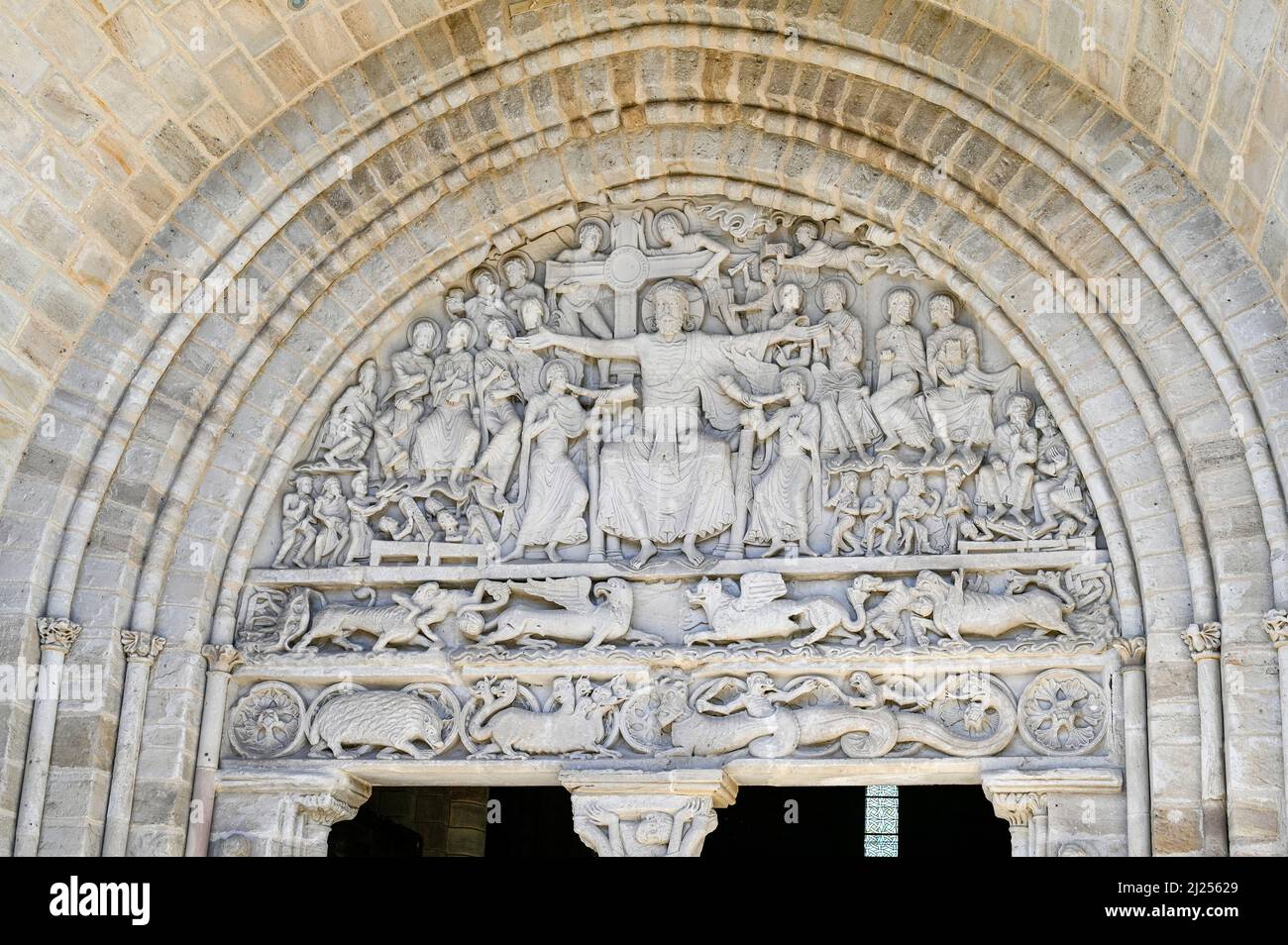 Das Tympanon der Abteikirche von Beaulieu-sur-Dordogne Stockfoto