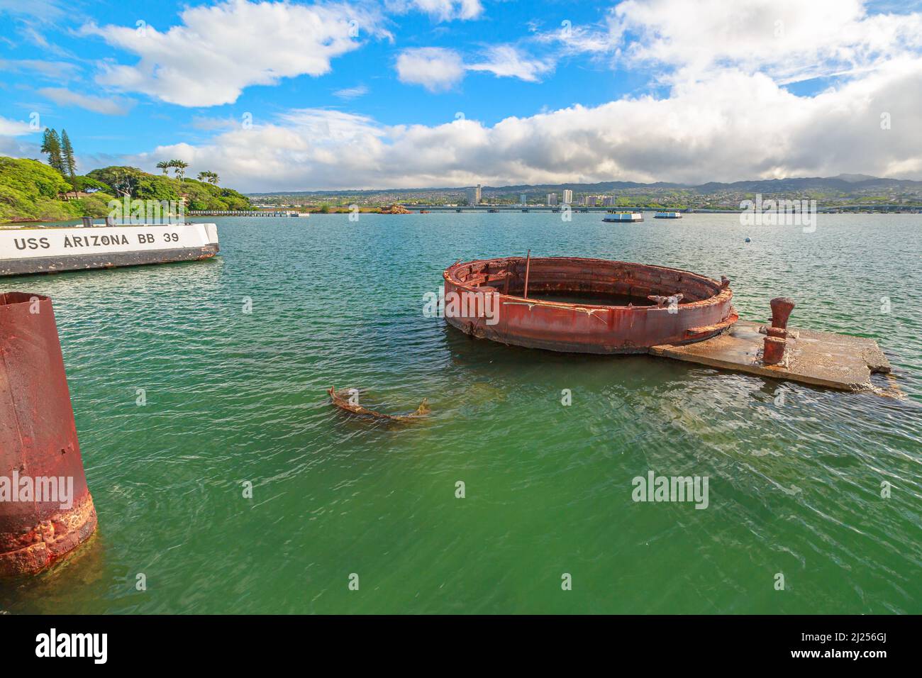 HONOLULU, OAHU, HAWAII, USA - 21. AUGUST 2016: Das Denkmal zu Ehren des Schiffswracks der USS Arizona BB-39. Sank am 7. Dezember 1941 während der Stockfoto