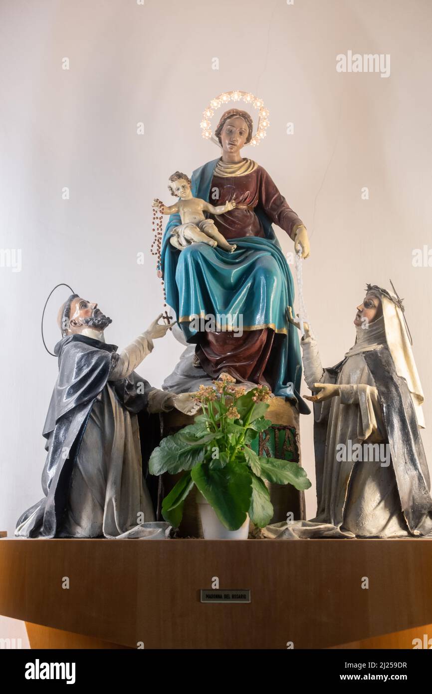 Religiöse Statue unserer Frau vom Rosenkranz, Madonna del Rosario Stockfoto