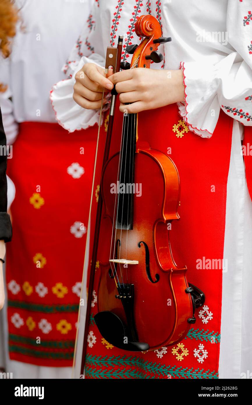 Junge Musiker in einem Chisinau-Park, Moldawien Stockfoto
