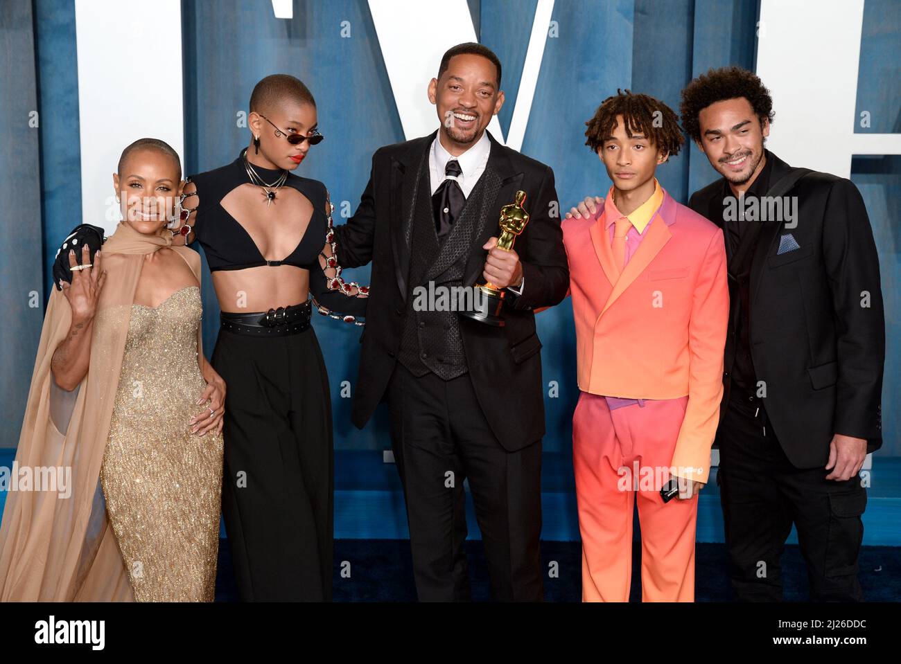 27.. März 2022, Los Angeles, USA. Jada Pinkett Smith, Willow Smith, will Smith, Jaden Smith und Trey Smith bei der Vanity Fair Oscar Party 202 Stockfoto