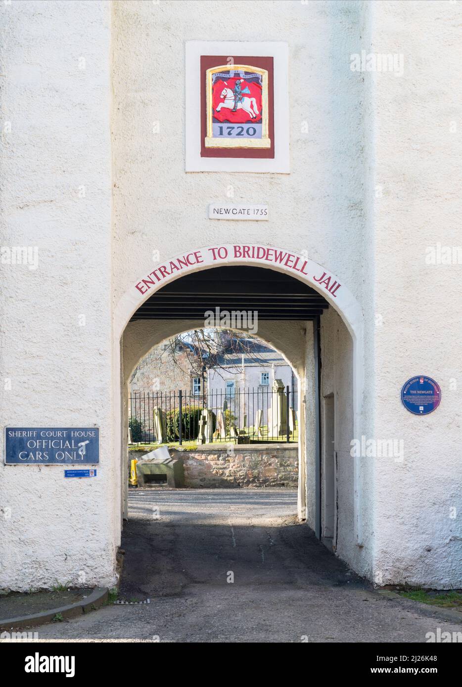 Newgate, der Eingang zum Bridewell Gefängnis und dem Sheriff Court House in Jedburgh, Scottish Borders, Schottland, Großbritannien Stockfoto