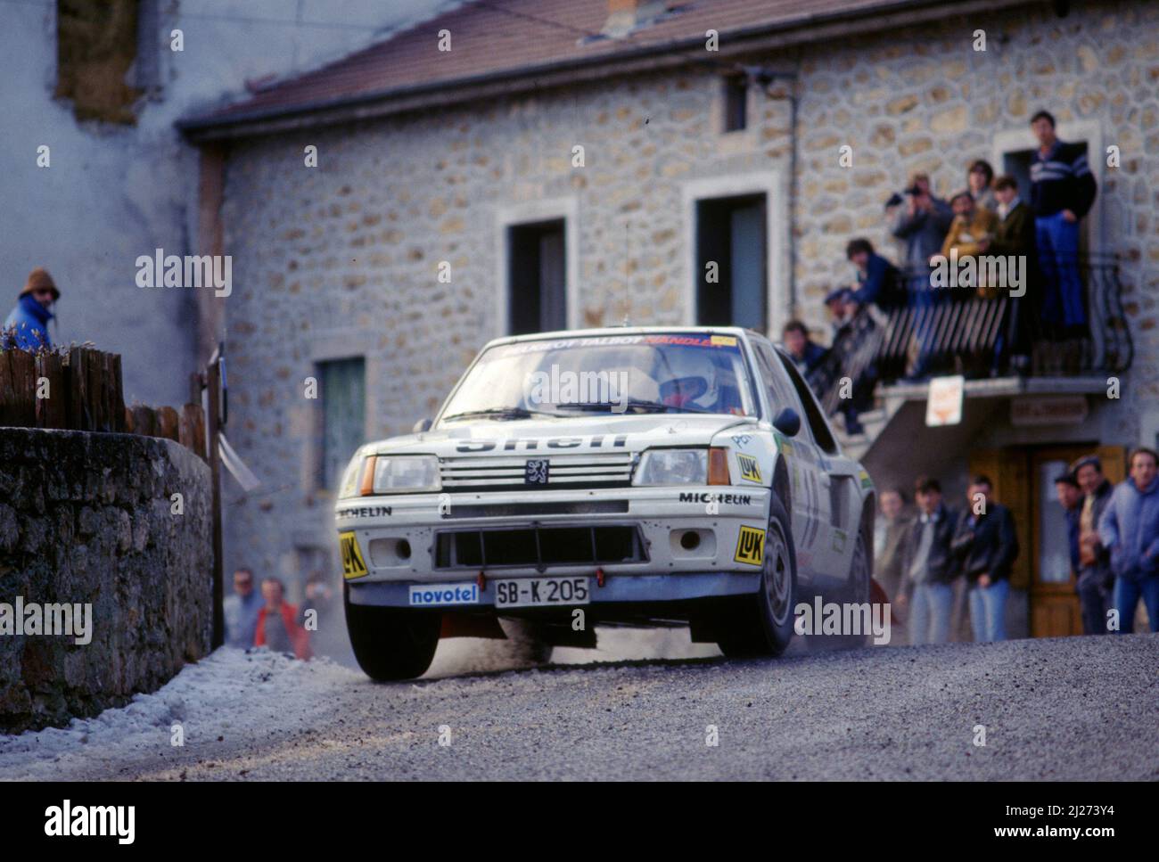 Michele Mouton (FRA) Terry Harryman (GBR) Peugeot 205 T16 GRB Peugeot Talbot Handler Stockfoto