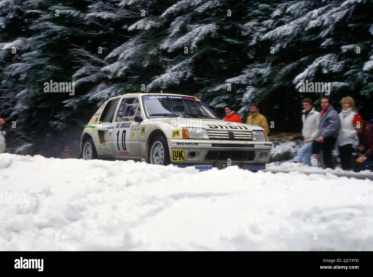 Michele Mouton (FRA) Terry Harryman (GBR) Peugeot 205 T16 GRB Peugeot Talbot Handler Stockfoto