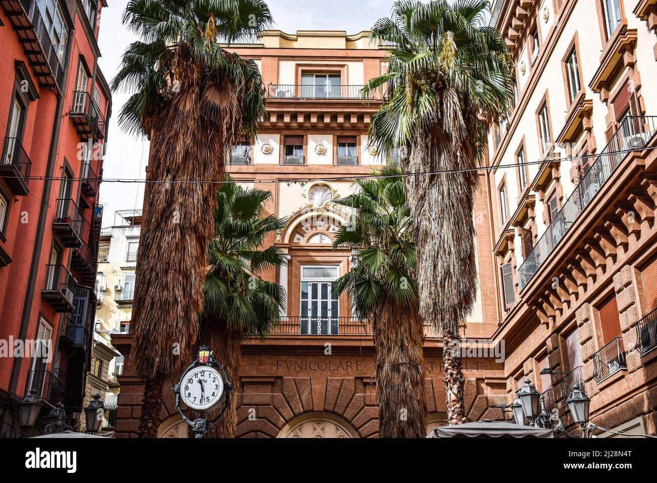 Eingang zur Seilbahn Funicolare Centrale (Neapel Central Funicolare