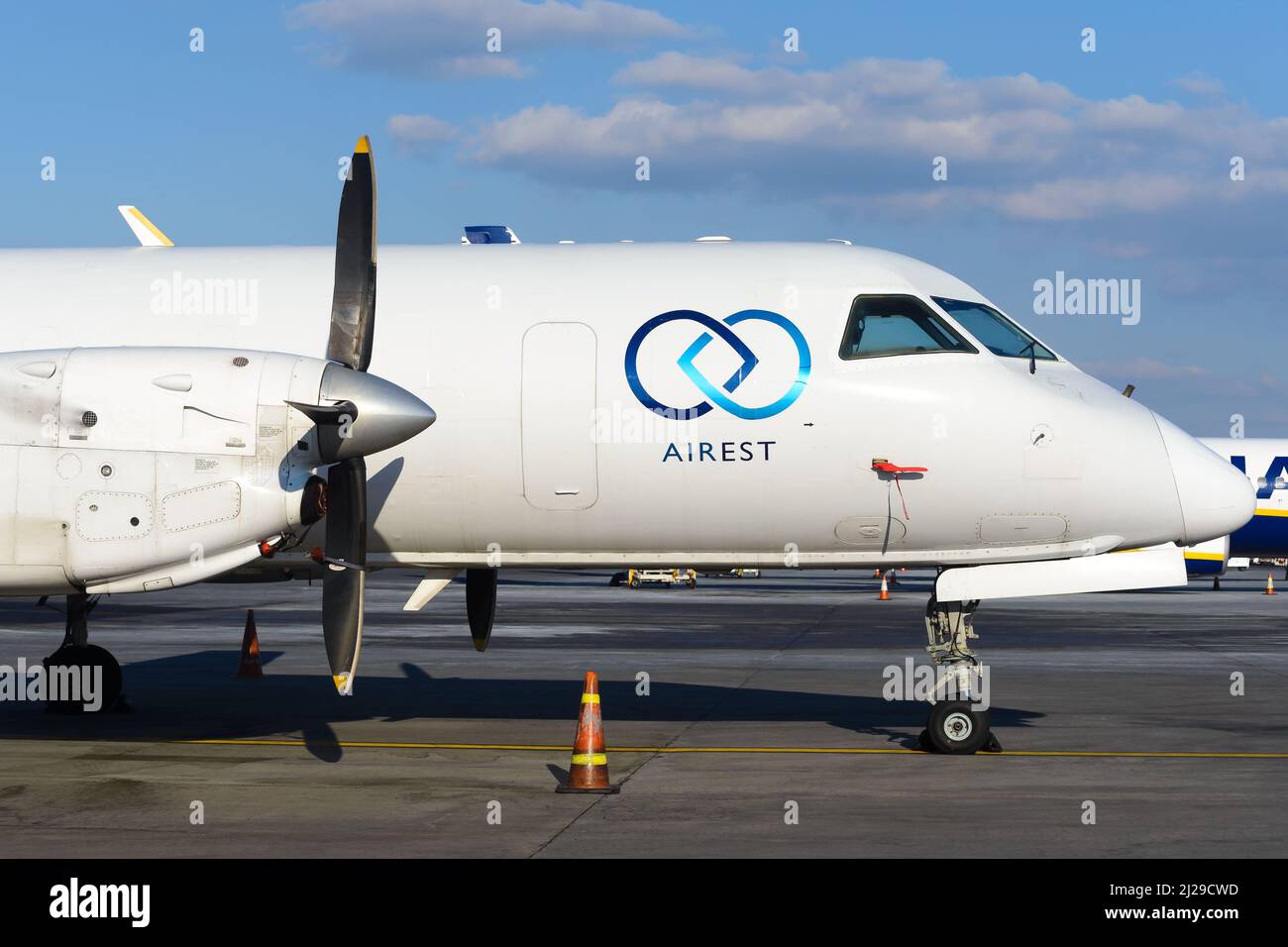 Airest Airline Saab Fairchild 340 Flugzeuge. Estnische Charterfluggesellschaft AirEst Flugzeug. Stockfoto