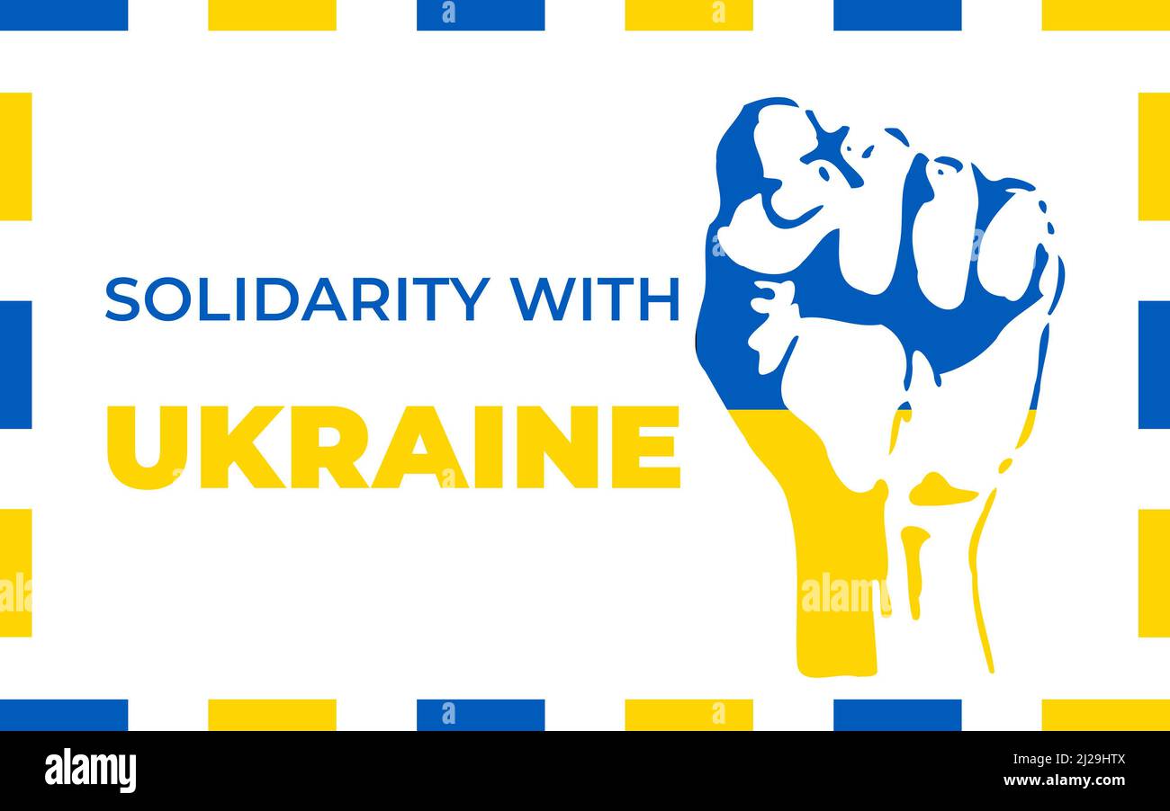 Solidarität Mit Der Ukraine. Hintergrund mit der Flagge „Painted Fist“. Patriotisches und Zweisamkeit Konzept. Vor dem Hintergrund der Ukraine stehen. Russland Ukraine Krieg. Stockfoto