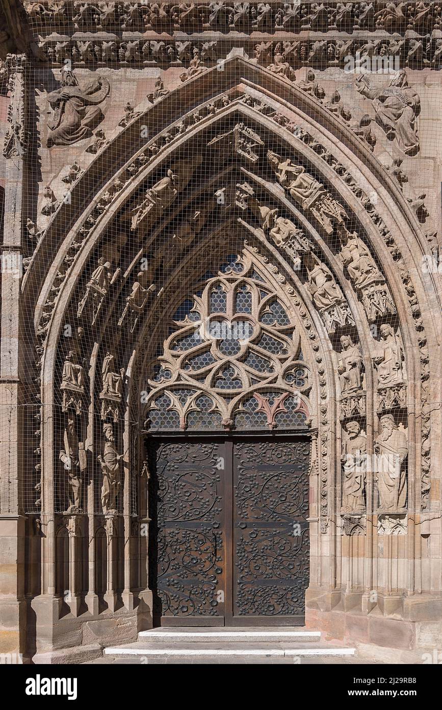 Gotisches Portal der Liebfrauenkirche, Nürnberg, Mittelfranken, Bayern, Deutschland Stockfoto