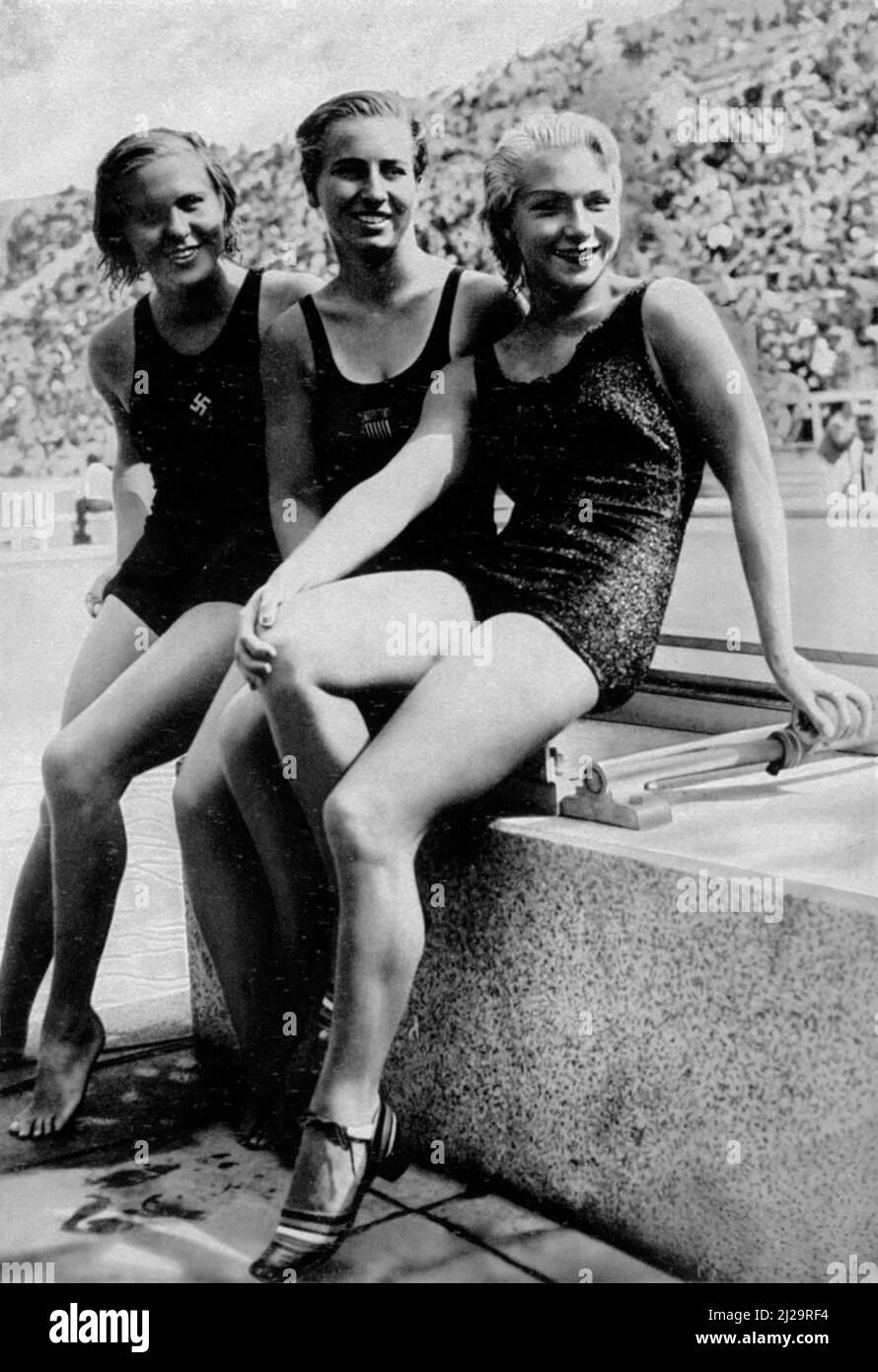 Die Sieger des Hochtauchwettbewerbs (von links nach rechts) Kaete Koehler (Deutschland), Velma Dunn, USA und Dorothy Poynton-Hill, USA Stockfoto