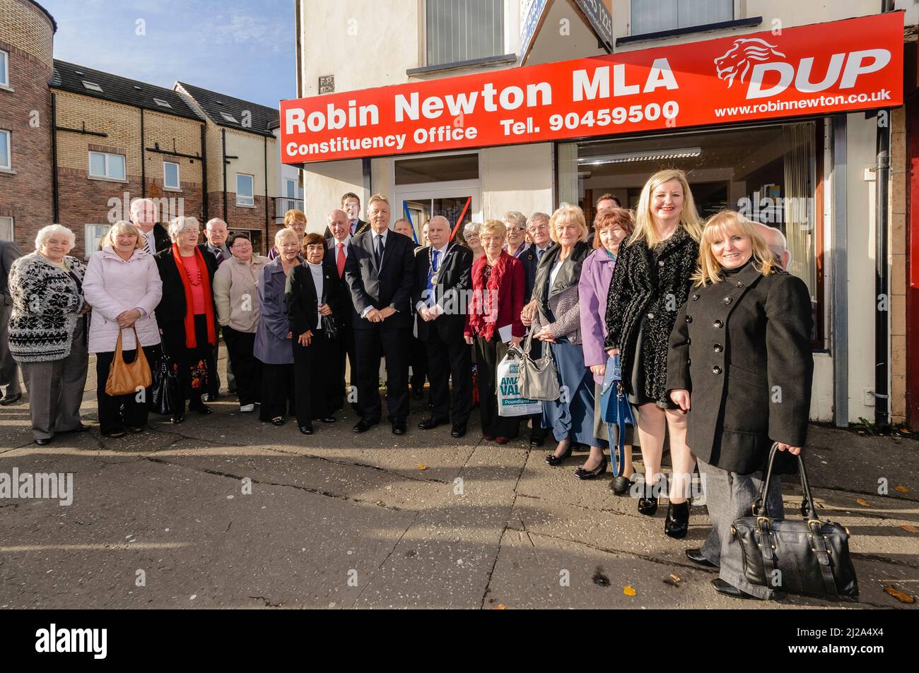 10.12.2012, öffnet Belfast - Robin Newtown MLA (DUP) seine neue Wahlkreisbüro in Belfast Stockfoto