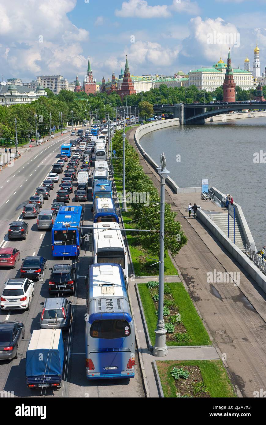 Moskau, Russland. Stau am Pretschistenskaya-Damm Stockfoto