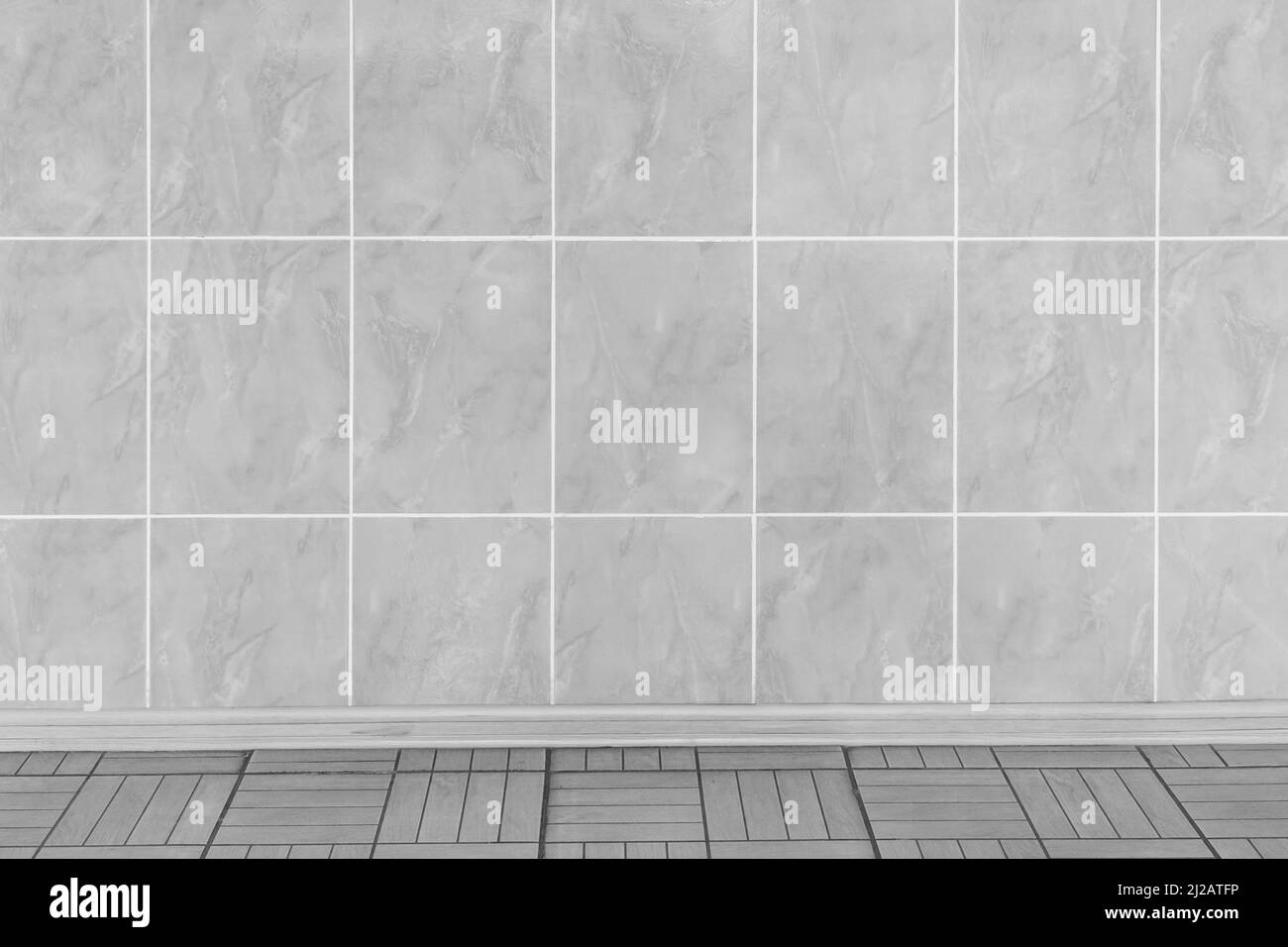 Wand und Boden aus grauen Keramikfliesen abstrakt Innenarchitektur Küche Badezimmer Hintergrund grau Probe. Stockfoto