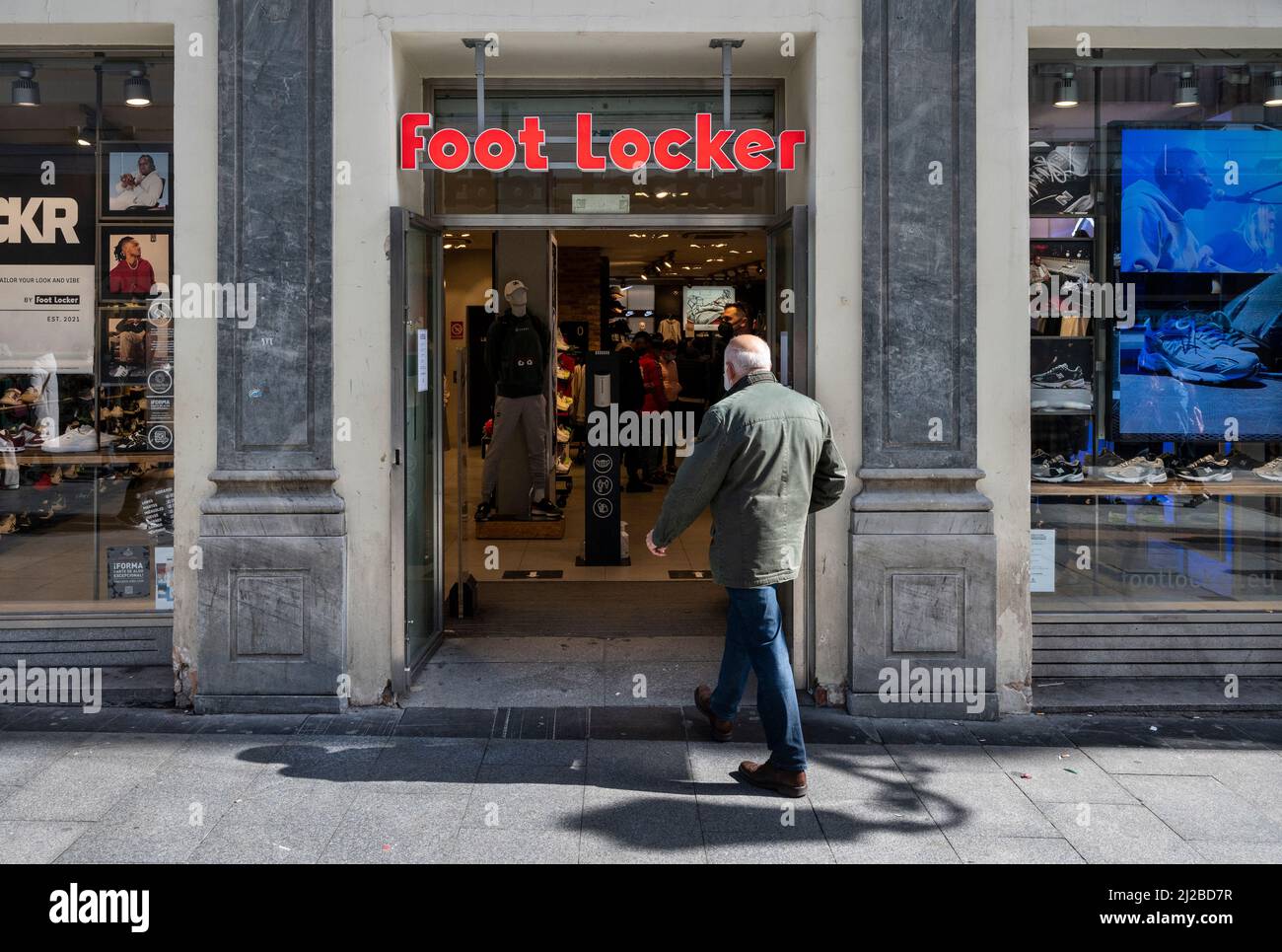 Foot Locker Store Stockfotos und -bilder Kaufen - Seite 2 - Alamy