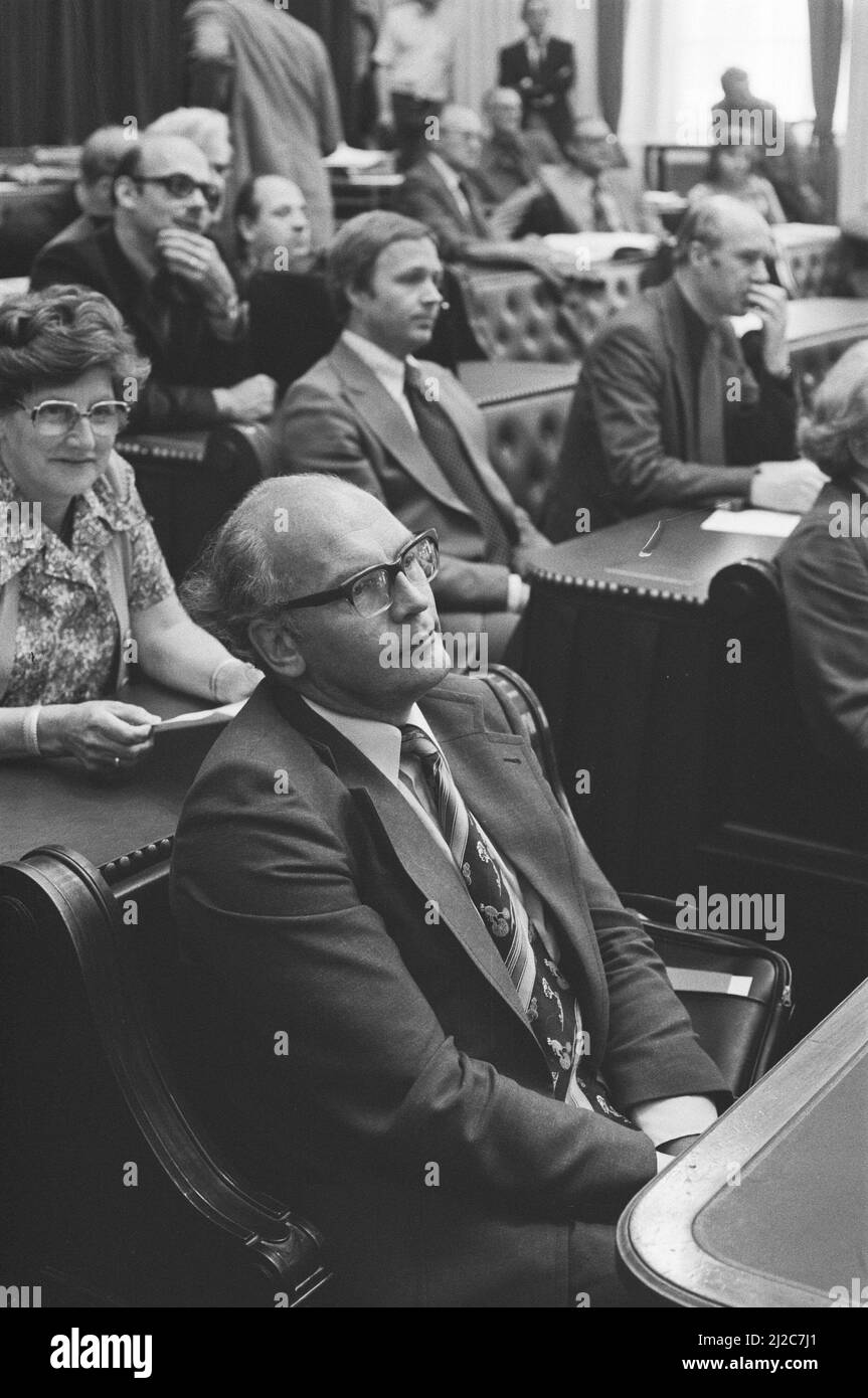 Haushaltskürzungen des Repräsentantenhauses, ehemaliger D66-Abgeordneter Nooteboom, jetzt ein-Mann-Fraktion ca. 22. Juni 1976 Stockfoto