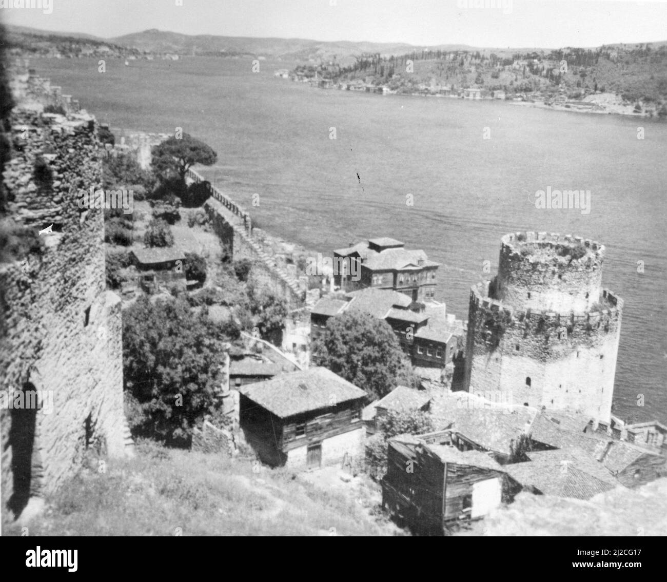 Blick auf den Bosporus in Istanbul ca. 1930s-1950s Stockfoto
