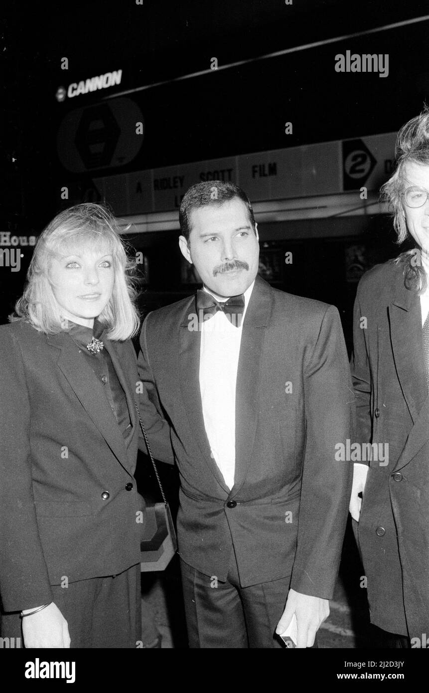 Freddie Mercury und Mary Austin, in London, 31.. Januar 1986. Mary Austin ist eine langjährige Freundin und ehemalige Partnerin von Freddie Mercury. Bild aufgenommen am 31.. Januar 1986 Stockfoto