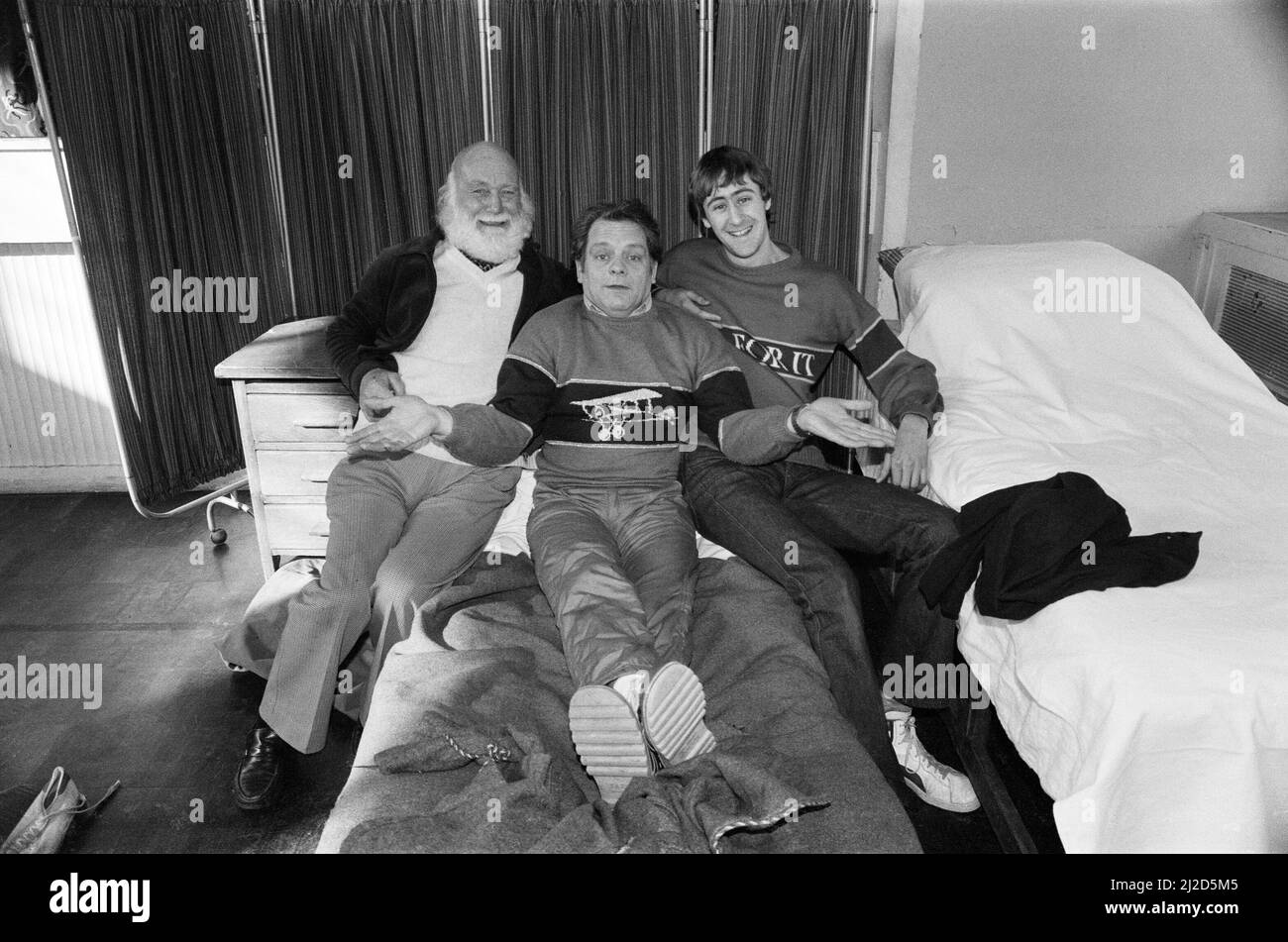 Von links nach rechts Buster Meredith, David Jason und Nichols Lyndhurst, die alle in der BBC-TV-Comedy-Serie „Only Fools and Horses“ auftreten. 14.. Februar 1985. Stockfoto