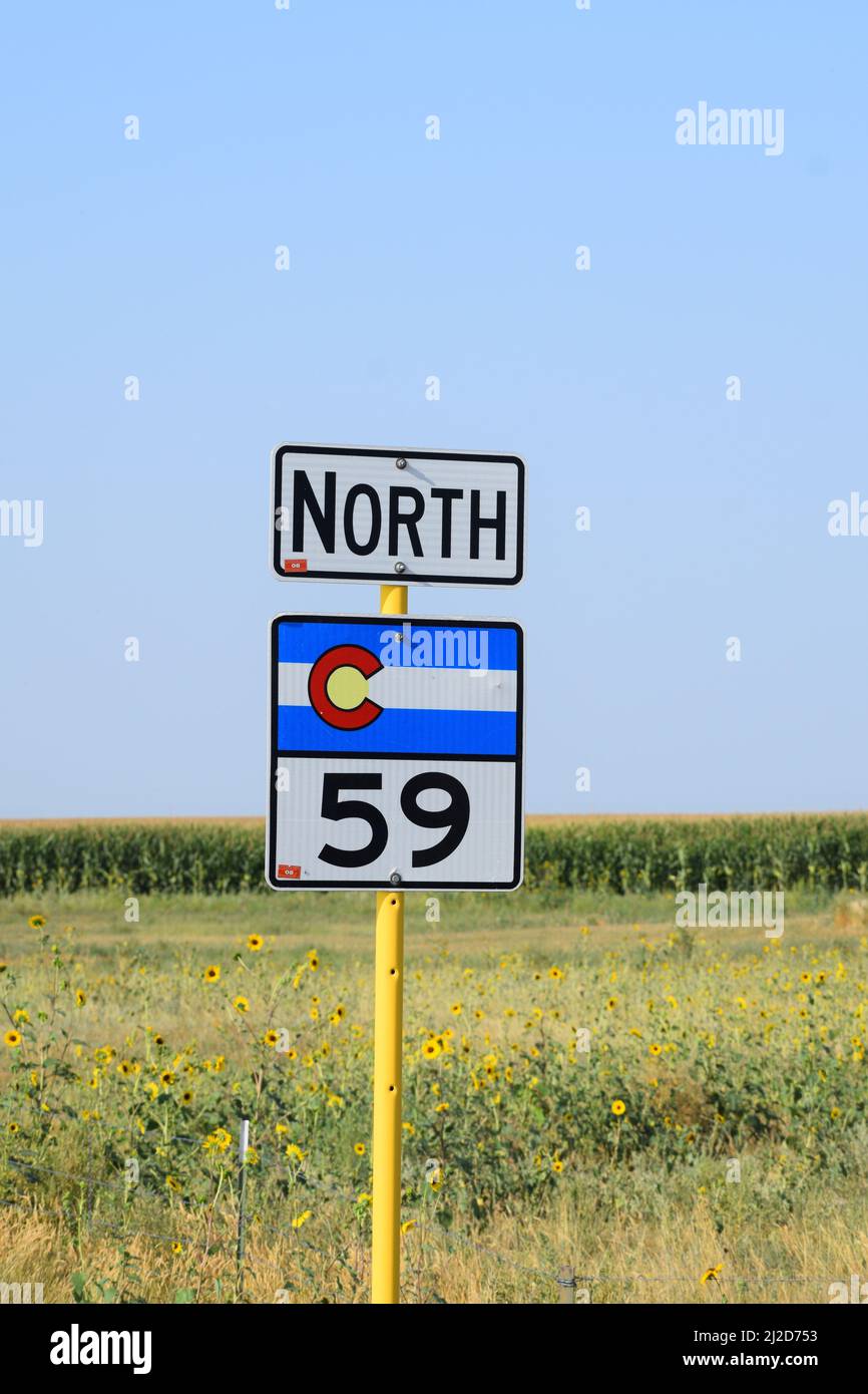 Highway 59 North Schild auf den Ebenen von Ost-Colorado - August 2021 Stockfoto