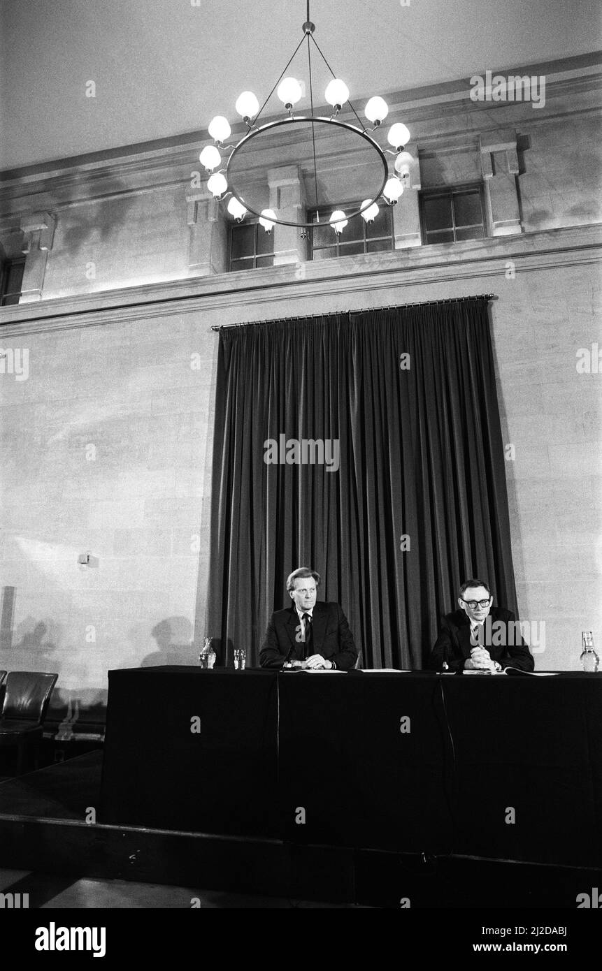 Michael Heseltine, der nach seinem Rücktritt als Verteidigungsminister eine Pressekonferenz hielt. Er trat wegen der Westland-Affäre zurück. Januar 1986. Stockfoto