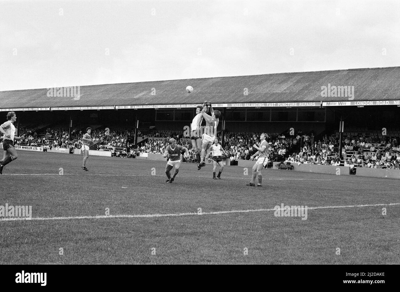 Fußballspiel, Reading gegen Blackpool, Endergebnis 1-0 bis Reading. Liga-Division drei.17. August 1985. Stockfoto