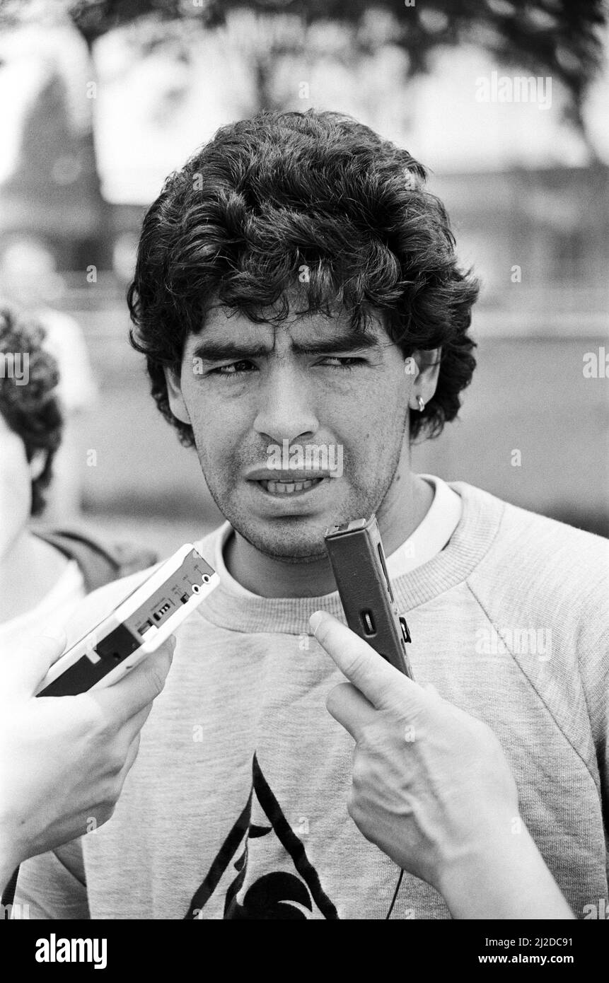 Fußball-Weltmeisterschaft 1986, Diego Maradona aus Argentinien im Gespräch mit der Presse. 19.. Juni 1986. Stockfoto