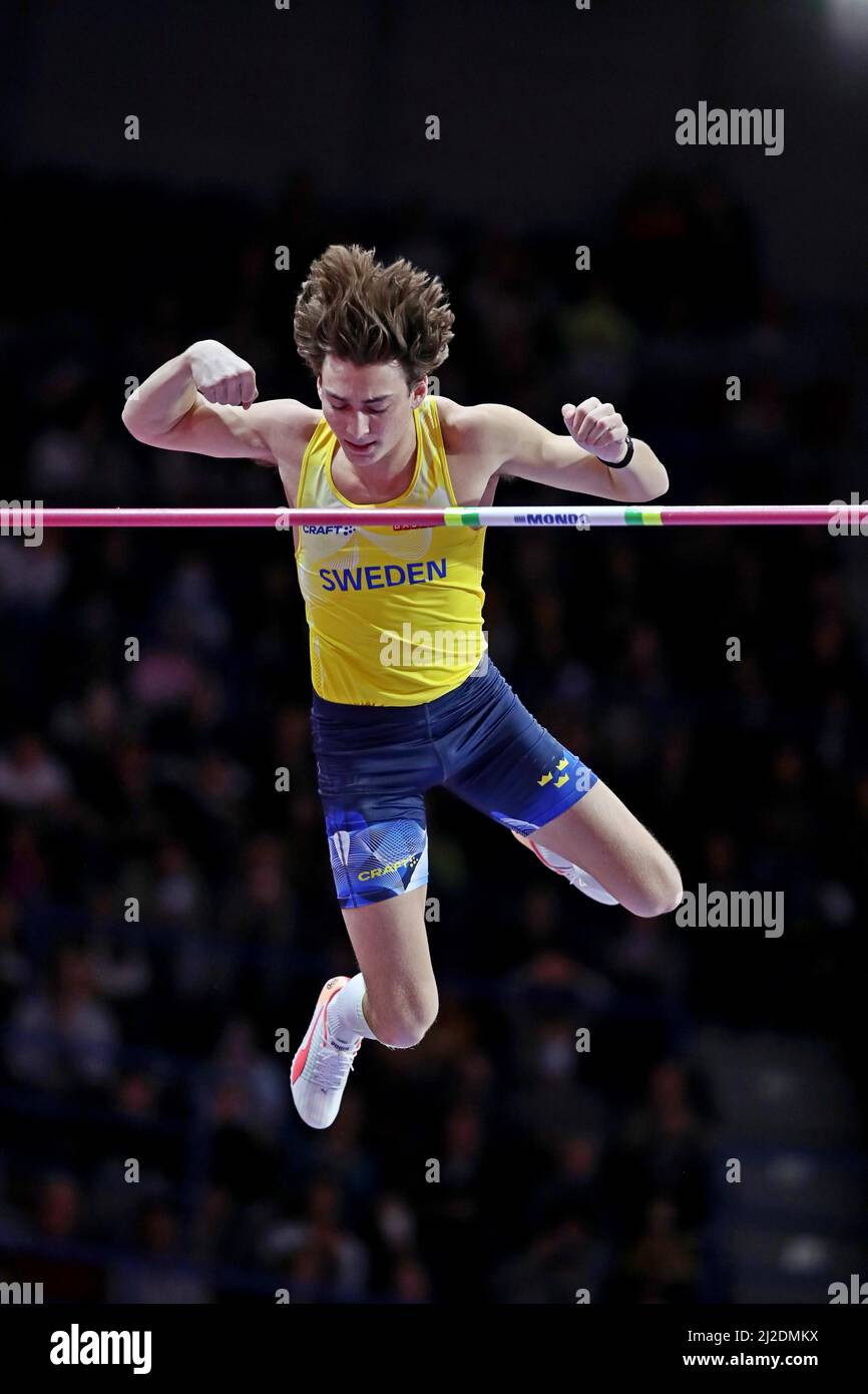 Mondo Duplantis alias Armand Duplantis (SWE) gewinnt das Stabhochsprung in einem absoluten Weltrekord 20-4 (6,20m) während der Leichtathletik-Hallenweltmeisterschaft Stockfoto