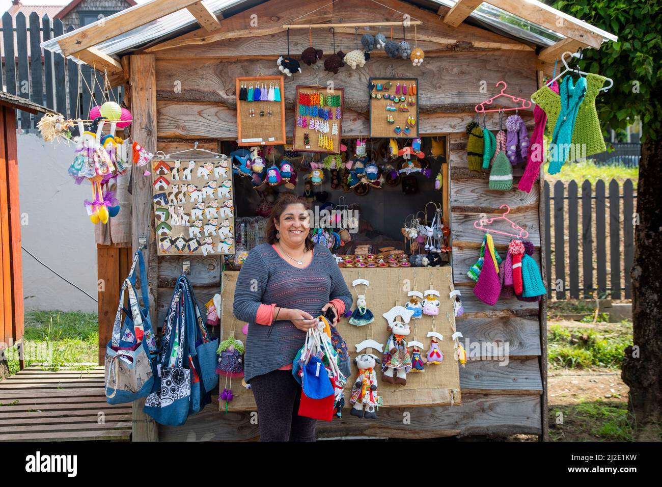 Chili 17-01-2020, Souvenir-Stand in Puerto Octay, wo deutscher Einfluss zu sehen ist und daher von Touristen besucht wird Stockfoto
