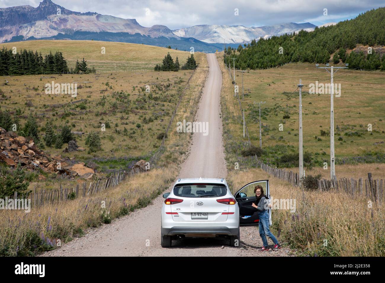 29-01-2020, Chile - die Carretera Austral in Patagonien bei Coyhaique ist die Hauptautobahn in Pagonia von Norden nach Süden Stockfoto
