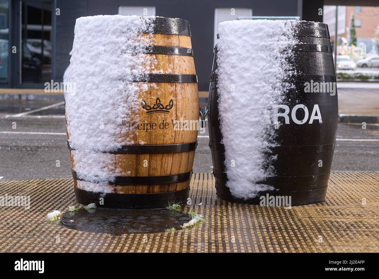 Pamplona, Navarra Spanien 01 2022. april, Überraschungsschnee im frühen Frühjahr Stockfoto