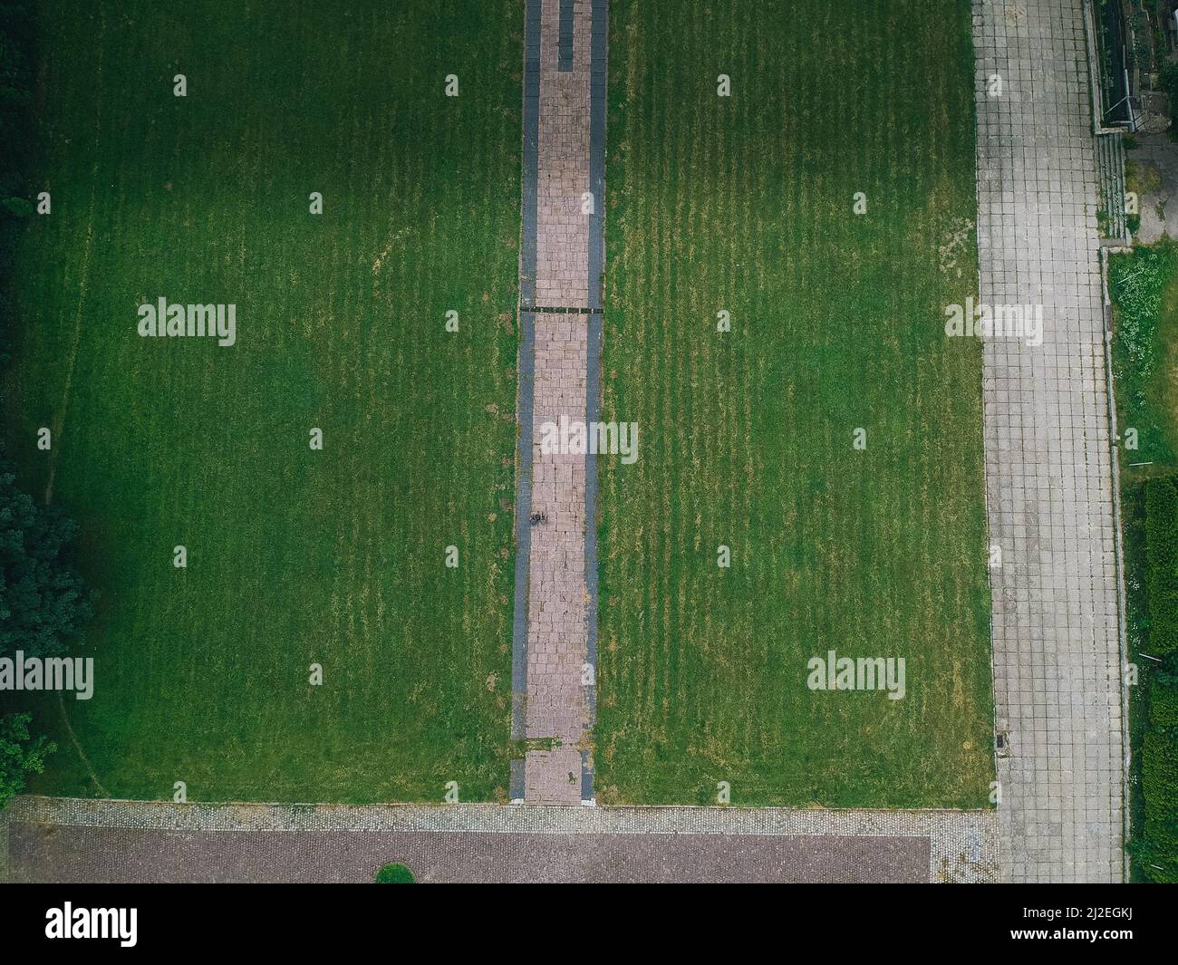 Mars-Felddenkmal für sowjetische Soldaten in Lemberg oder Lemberg, Ukraine in der Innenstadt, Blick von oben. Luftbild des Denkmals neben dem Lychakiv Friedhof Stockfoto