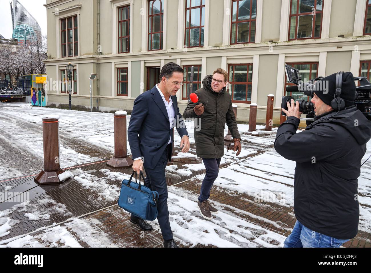 2022-04-01 09:21:34 vor dem wöchentlichen Ministerrat spricht Premierminister Mark Rutte auf dem Binnenhof vor der Presse. ANP / Dutch Height / Sandra Uittenbogaart niederlande Out - belgien Out Stockfoto