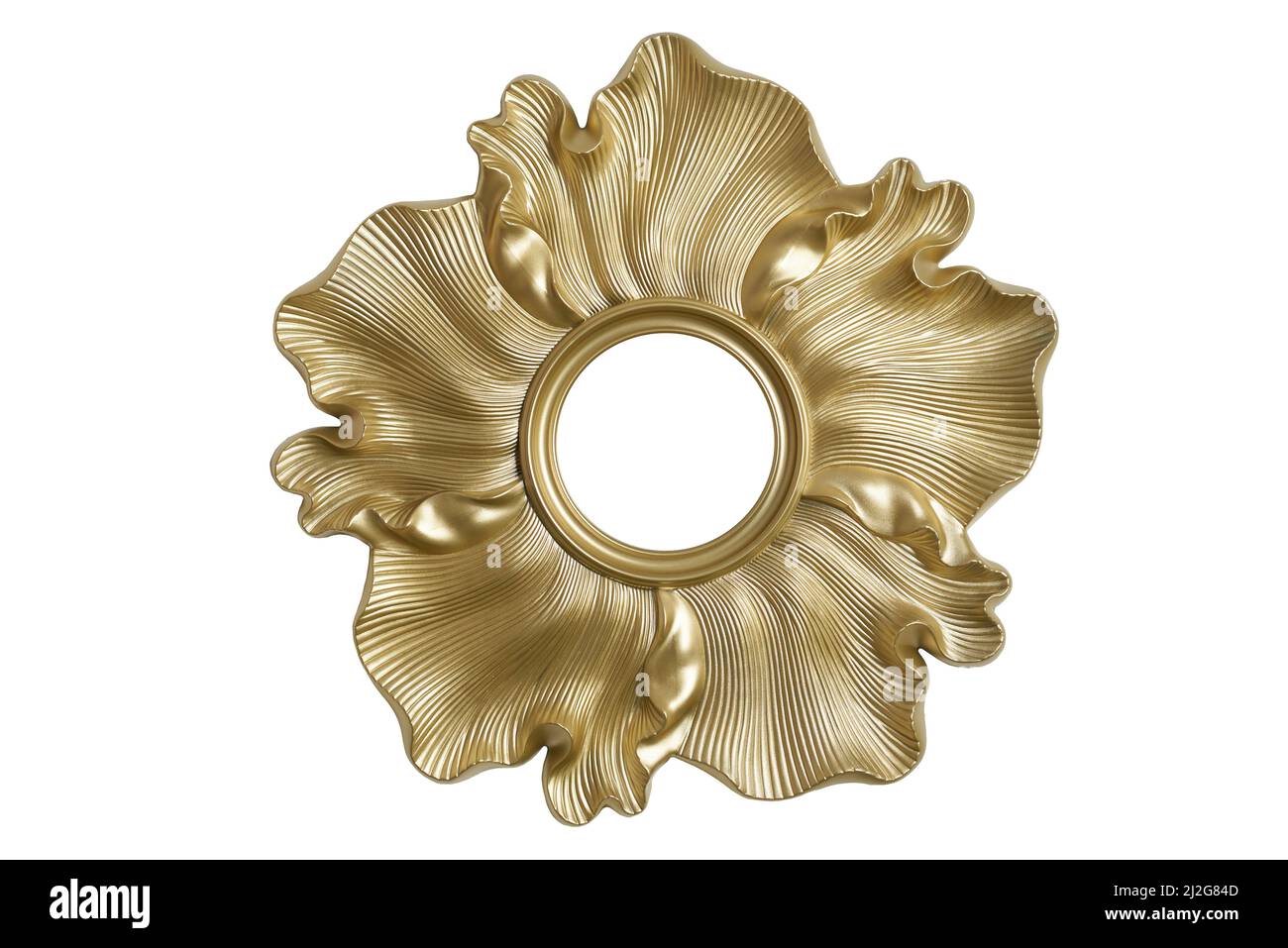 Breiter Rahmen für einen runden Spiegel in Form einer Blume in Goldfarbe auf weißem Hintergrund Stockfoto