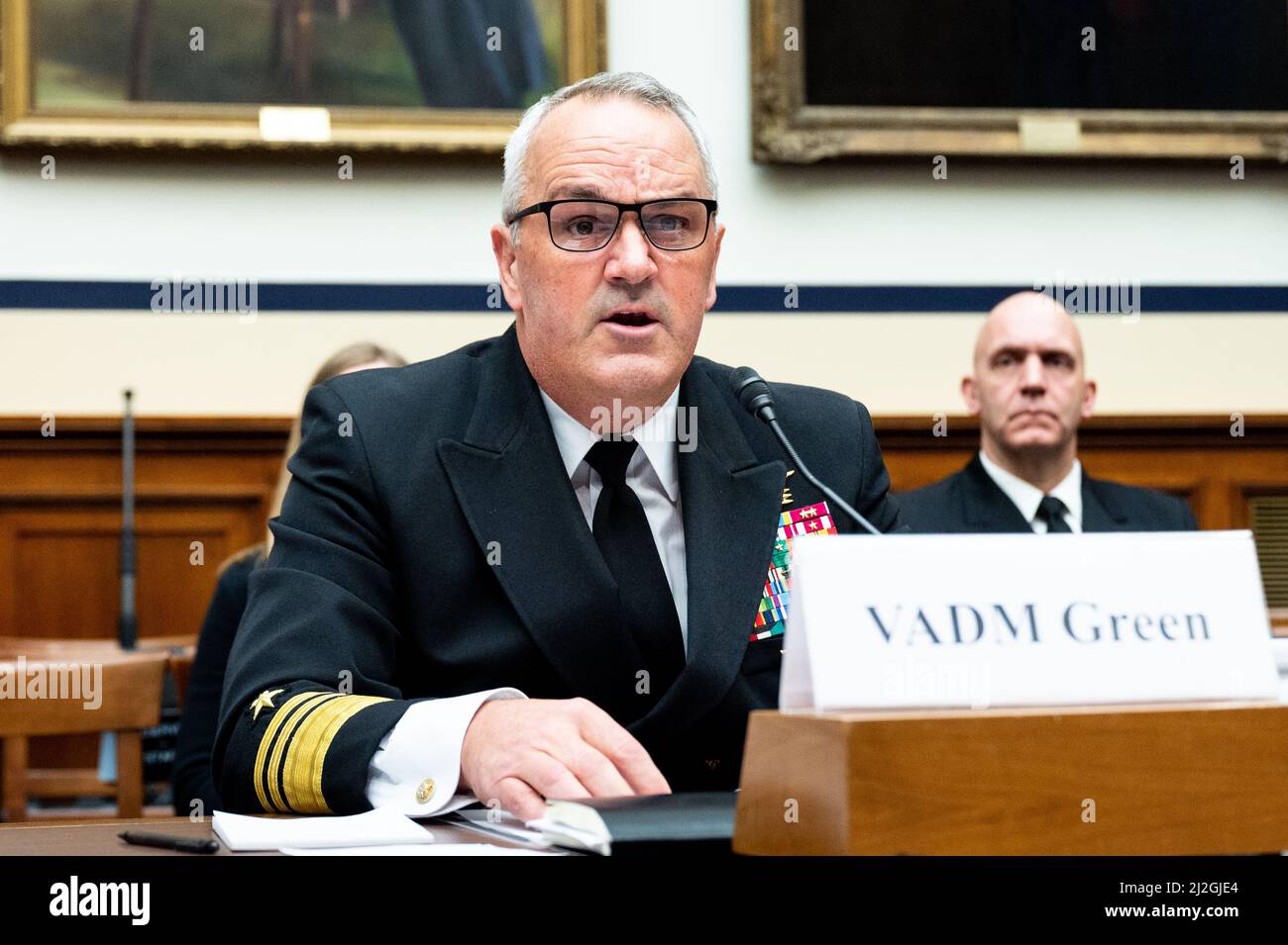 Washington, Usa. 01. April 2022. Vizeadmiral Collin Green, stellvertretender Befehlshaber des US-Sondereinsatzkommandos, spricht bei einer Anhörung des Ausschusses für bewaffnete Dienste des Repräsentantenhauses. Kredit: SOPA Images Limited/Alamy Live Nachrichten Stockfoto
