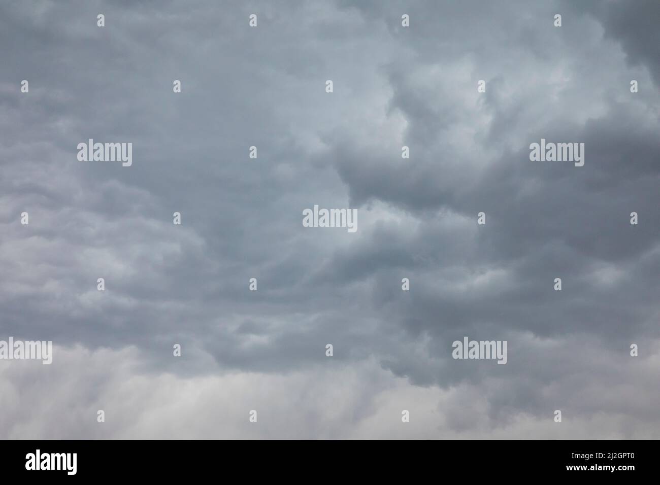 Bozeman, Montana am Nachmittag des Juli kommt es zu Gewitterwolken. Stockfoto