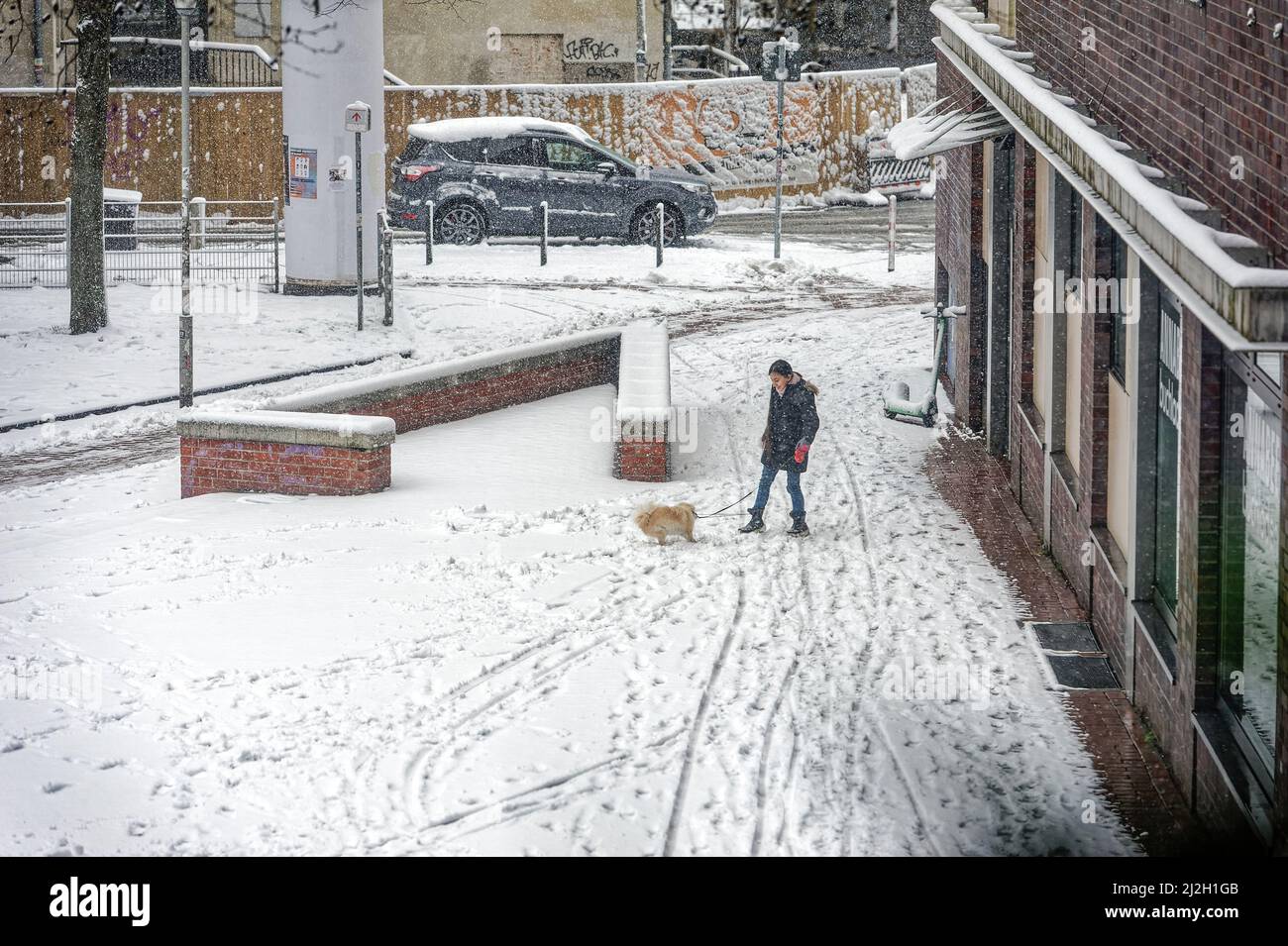 Winterlicher Kinder Spielplatz in Hannover ,Linden ,Stephanus Straße. Stockfoto