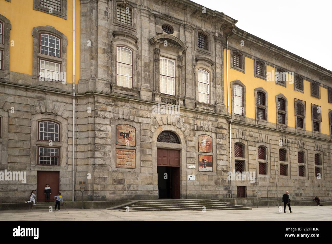 Porto, Portugal. März 2022. Blick auf das Museum des Portugiesischen Zentrums für Fotografie im Stadtzentrum Stockfoto