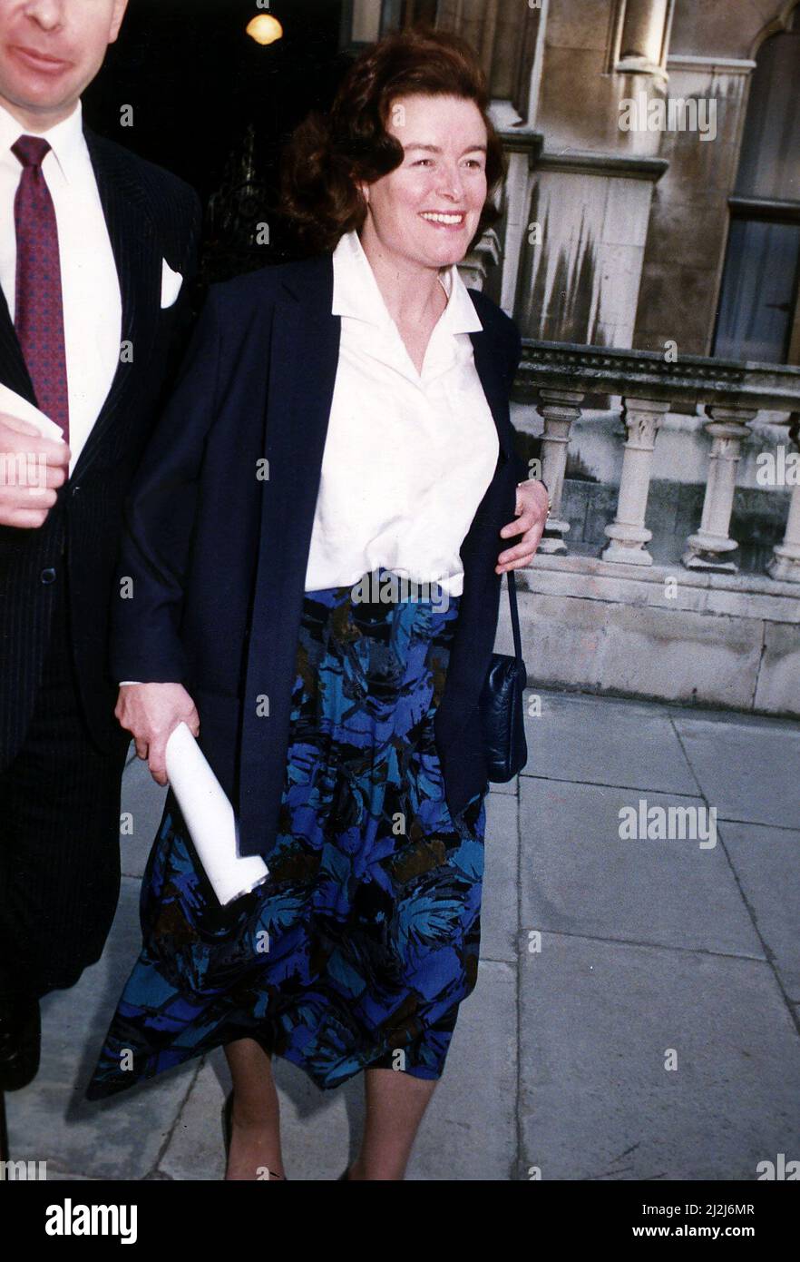 Sarah Keays Ex-Herrin der konservativen Politikerin Cecil Parkinson verlässt das Obergericht Sara Keays, die 1983 eine Beziehung zu Cecil Parkinson hatte Stockfoto
