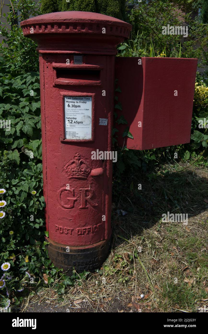 Roten Briefkasten Stockfoto