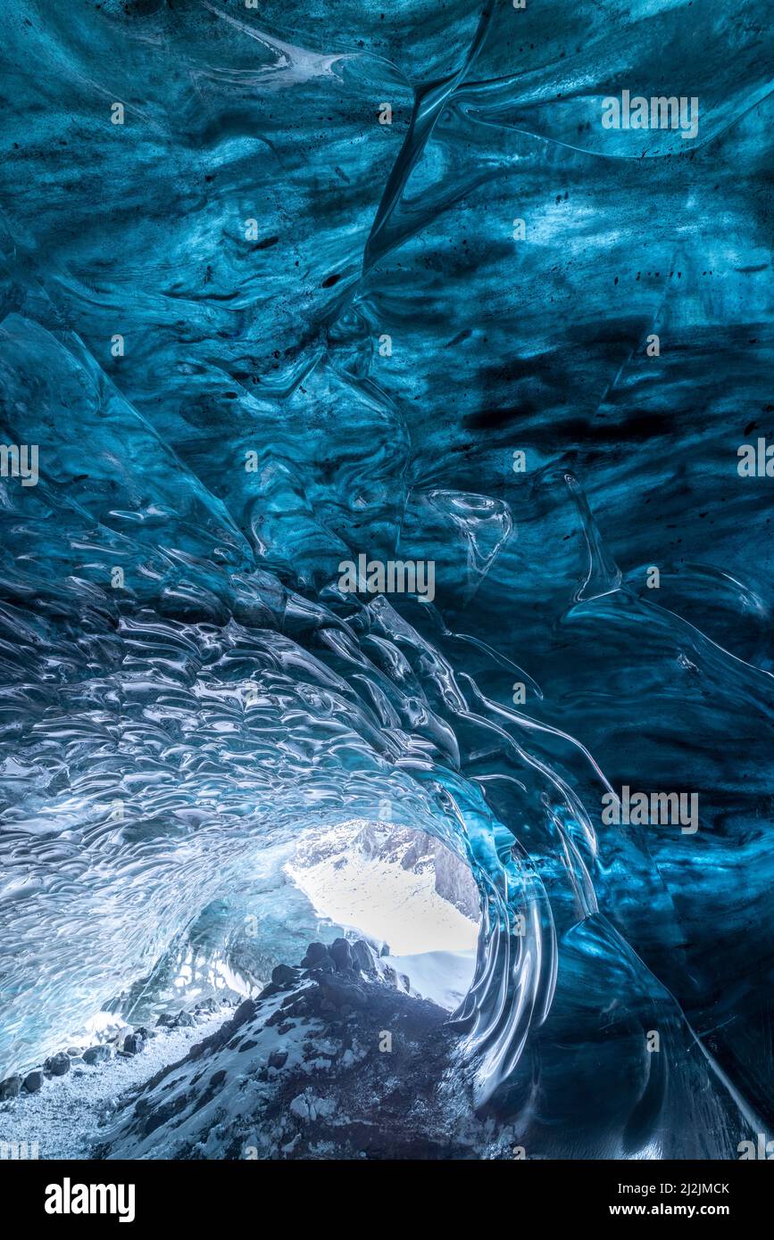 Eishöhle, Breidamerkurjokull, ein Auslaufgletscher des Vatnajokull, Ostisland. Stockfoto