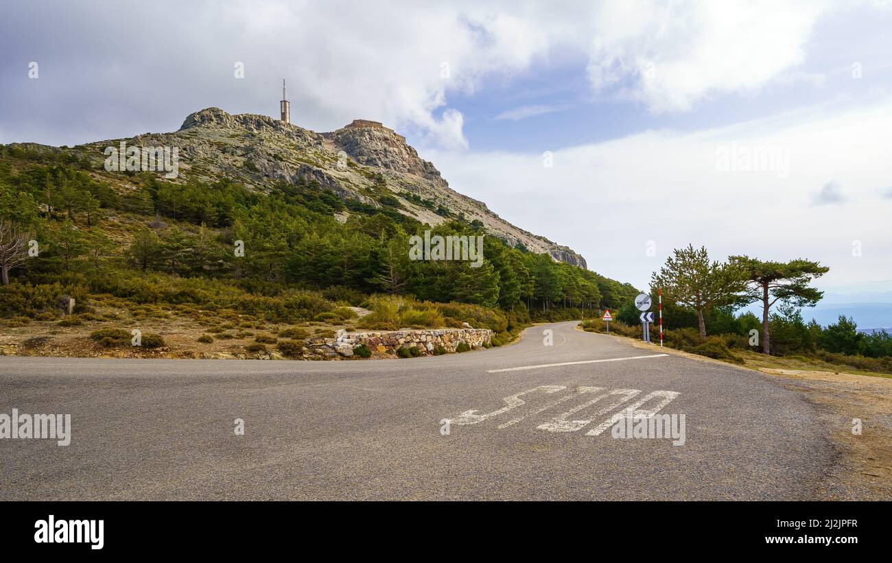 Straße zum Heiligtum der Sierra de Francia, Salamanca Spanien. Stockfoto